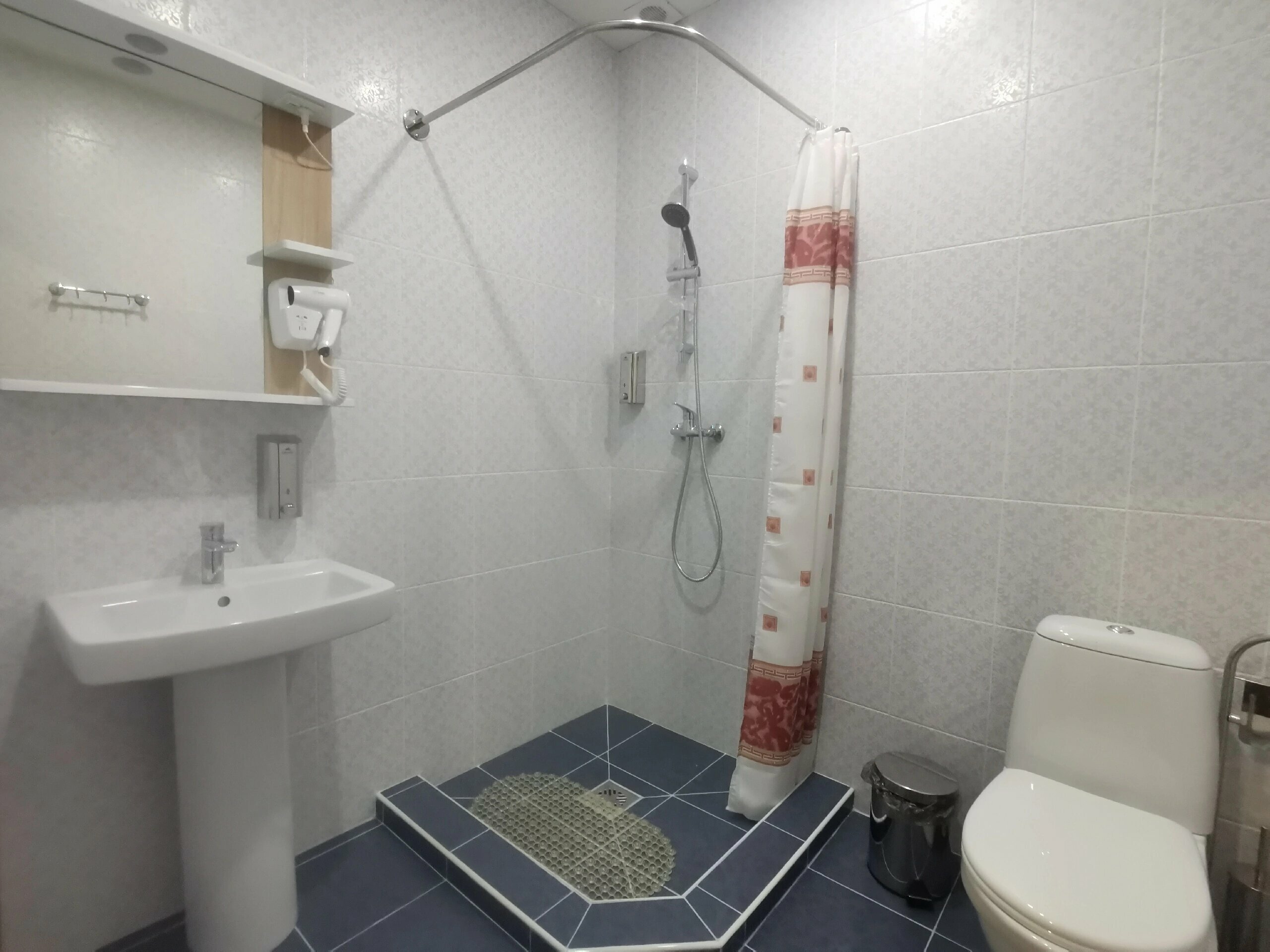 Двухместный номер с 1 кроватью и собственной ванной комнатой