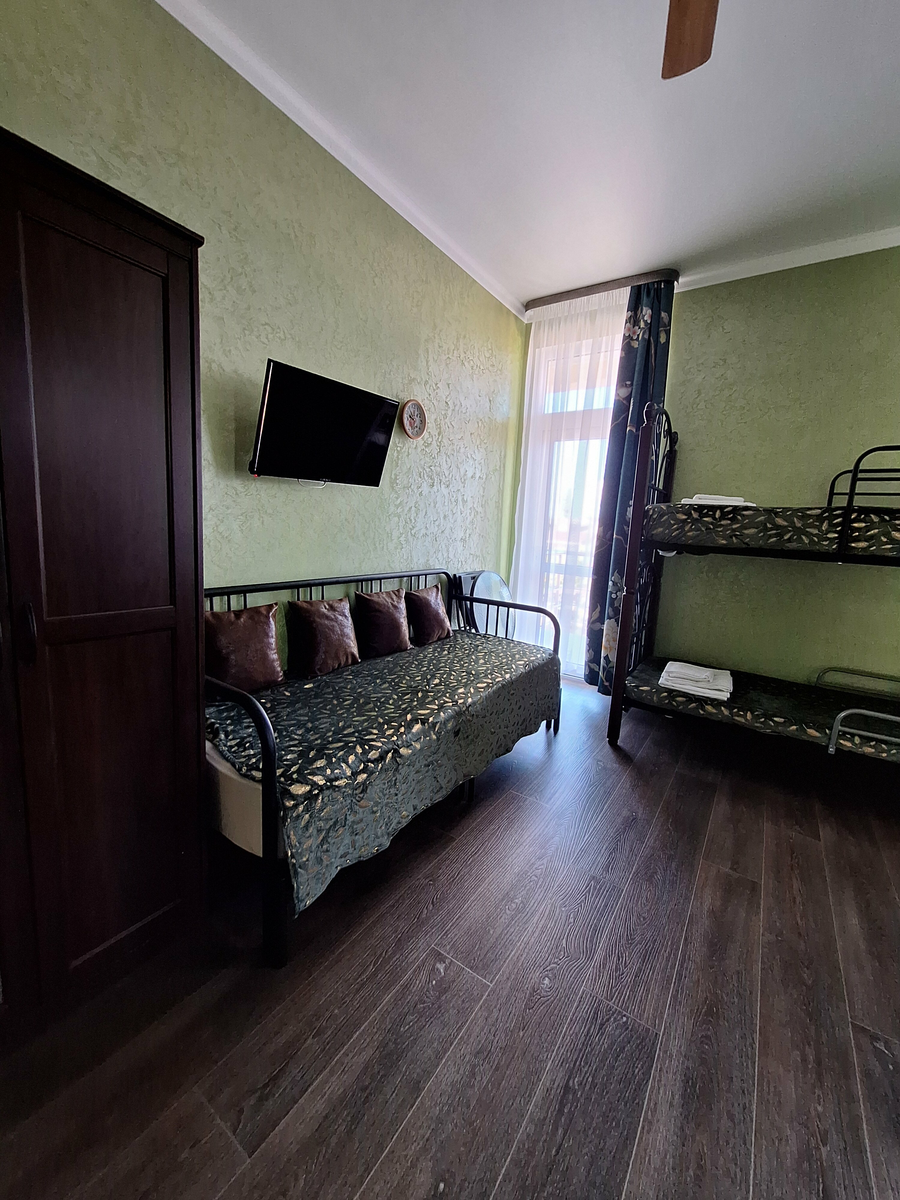 Улучшенный семейный номер