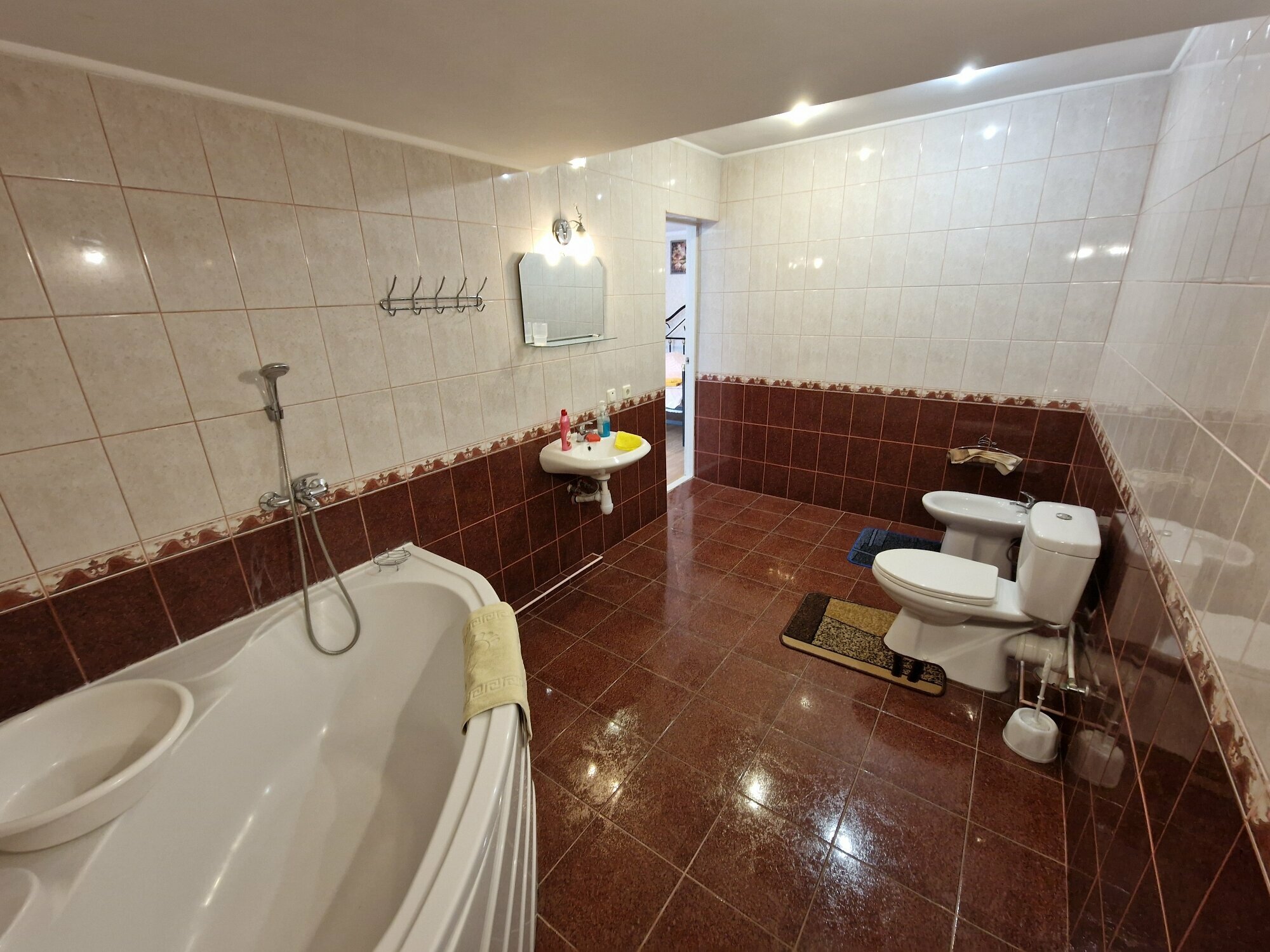 Двухместный номер Делюкс с 1 кроватью и боковым видом на море