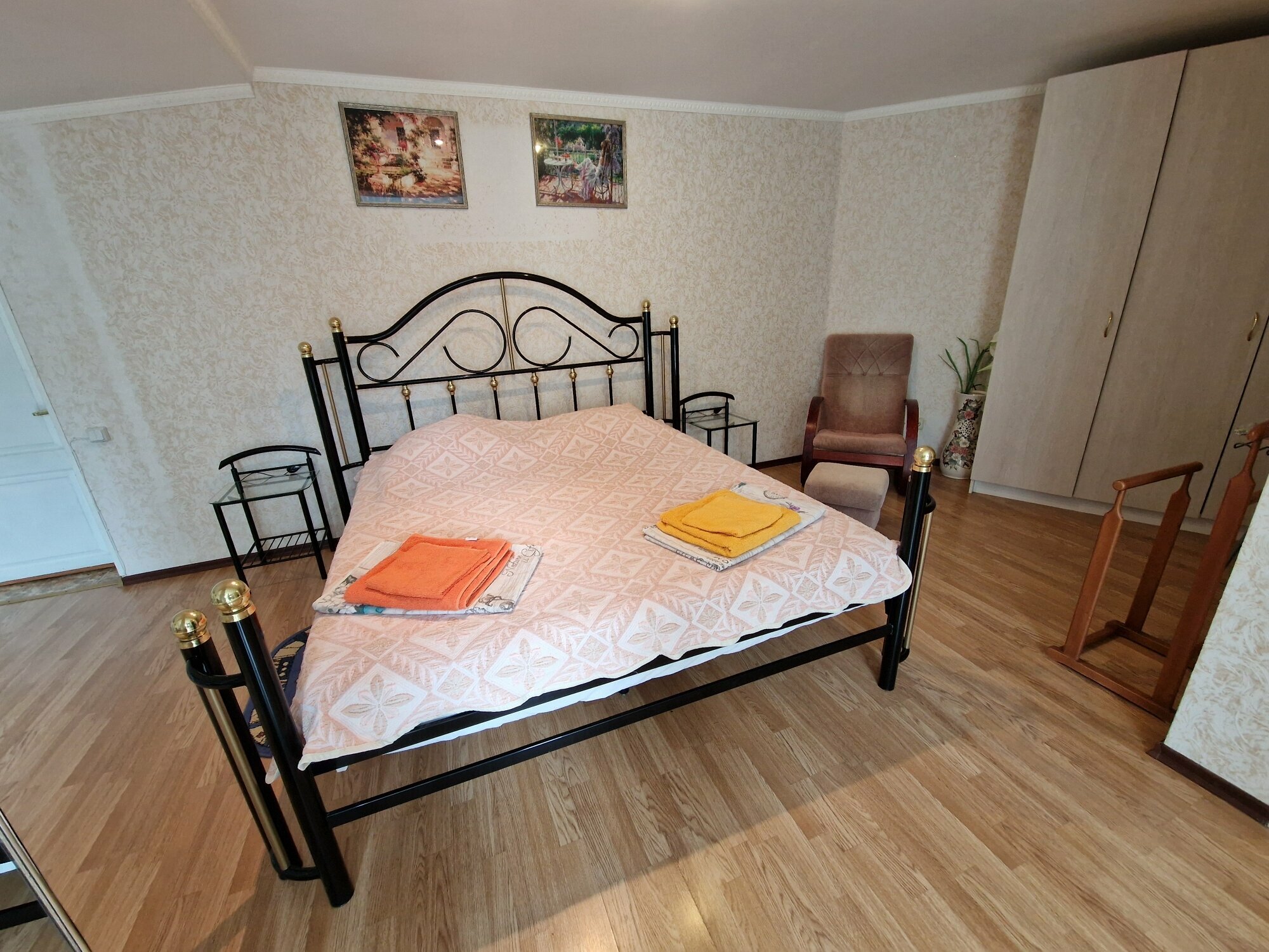 Двухместный номер Делюкс с 1 кроватью и боковым видом на море