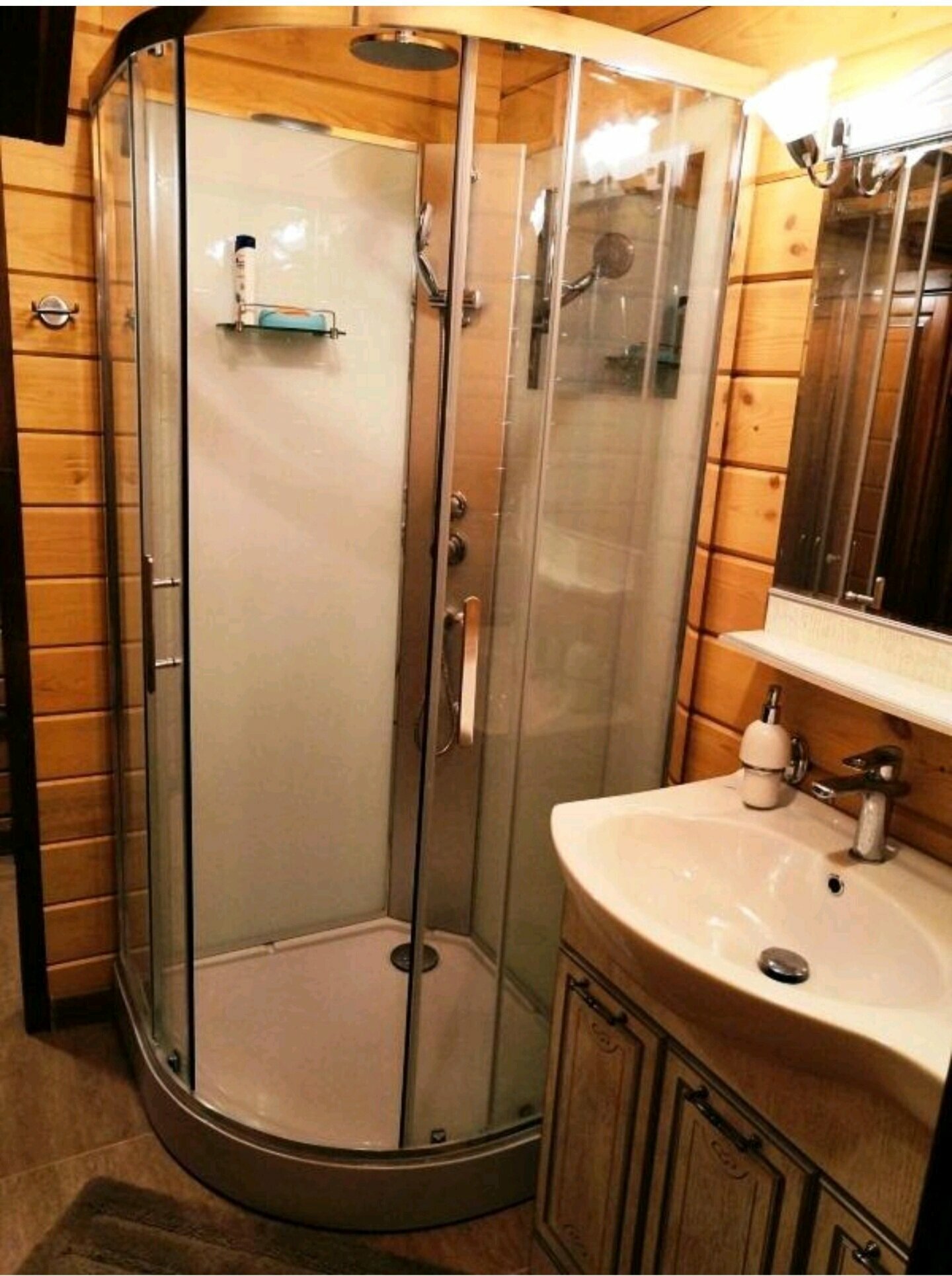 Коттедж с видом на лес