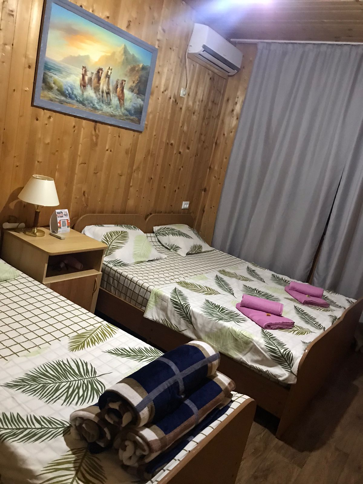 Семейный номер с видом на сад