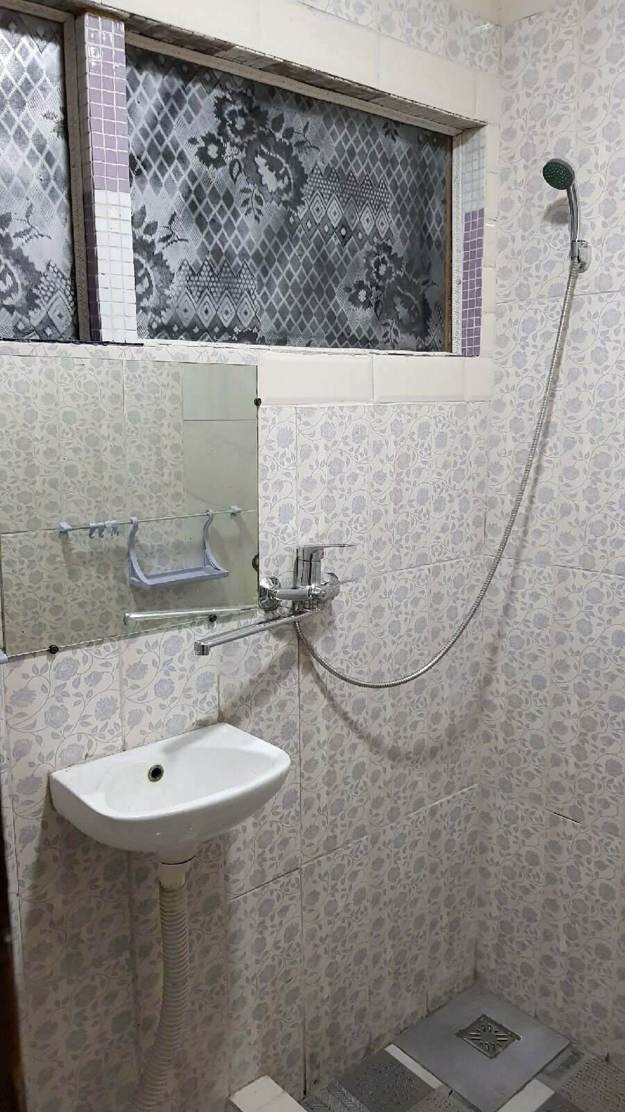 Четырехместный номер с видом на сад