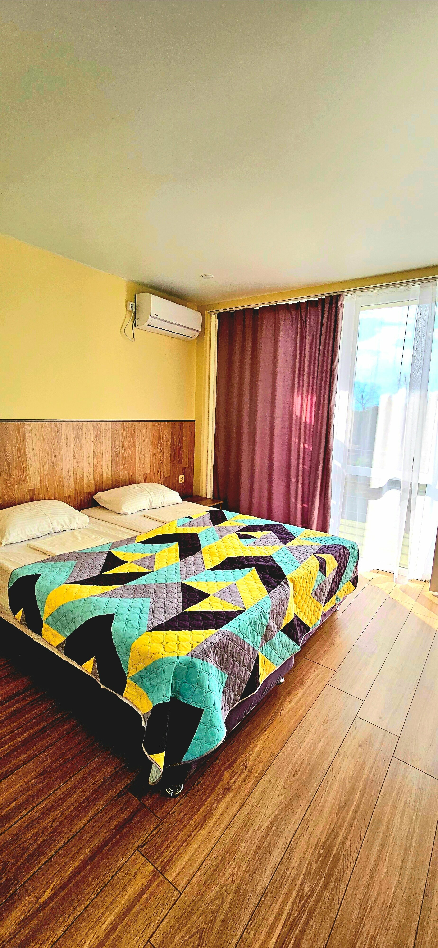 Семейный номер с видом на море