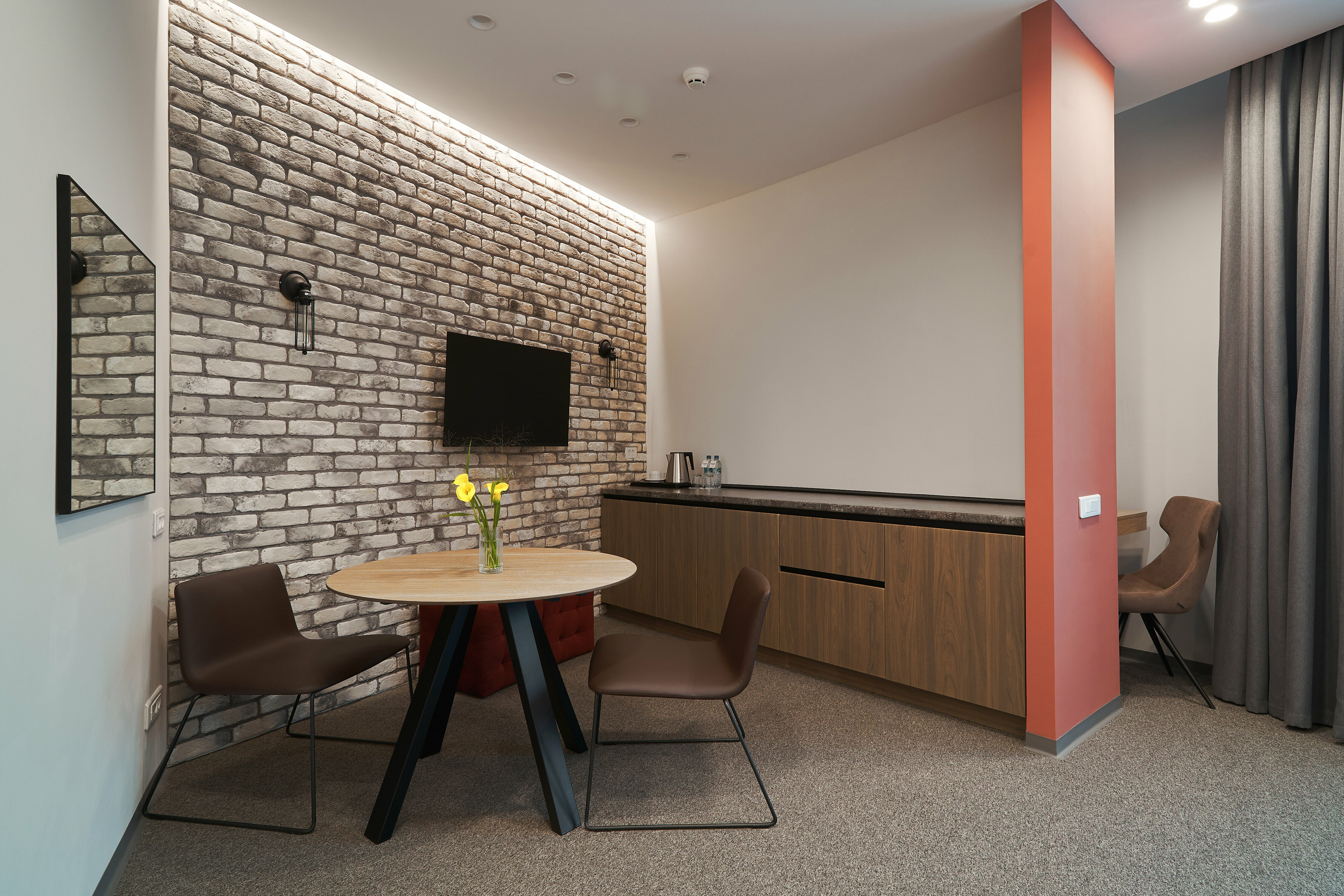 Улучшенный номер с кроватью размера «king-size» или 2 отдельными кроватями