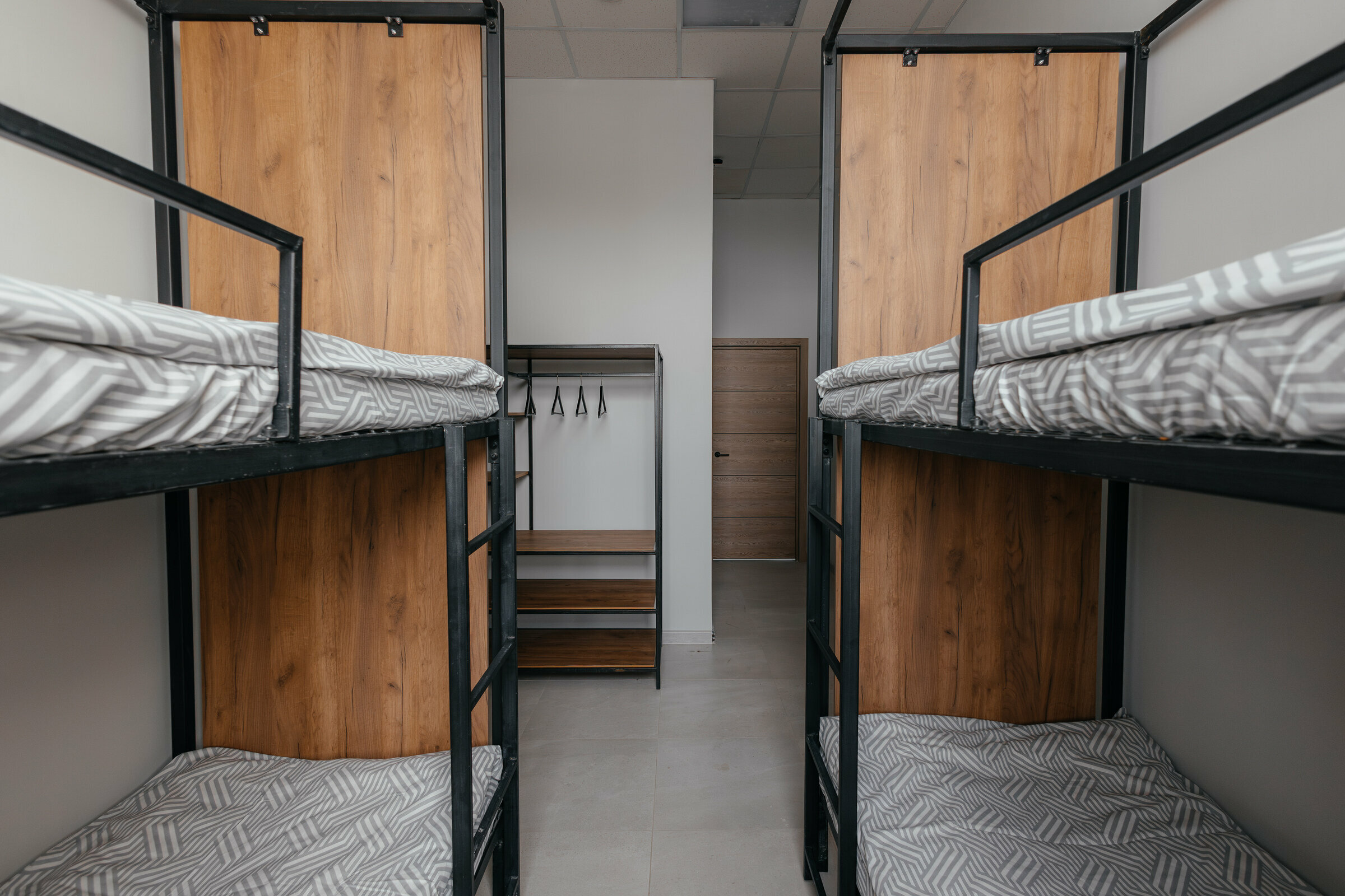 Кровать в общем номере для женщин с 4 кроватями