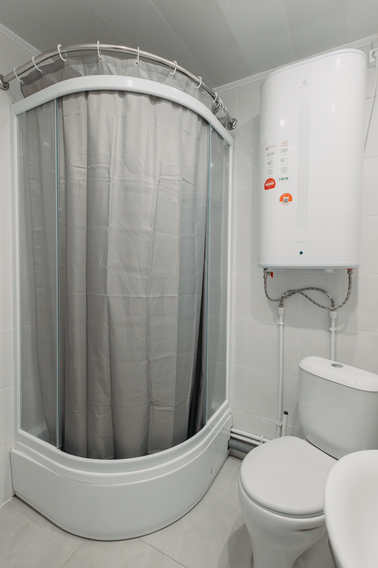 Кровать в общем номере для мужчин с 10 кроватями