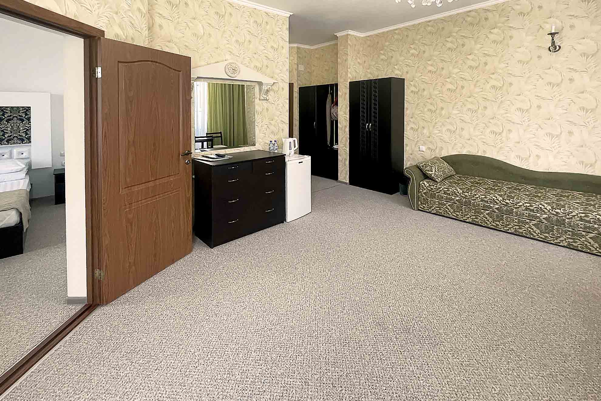 Семейный номер с балконом