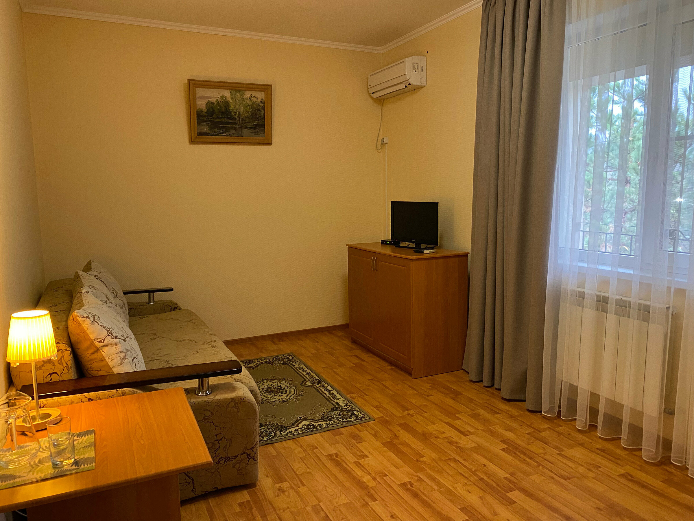 Двухместный номер с 1 кроватью или 2 отдельными кроватями и общей ванной комнатой