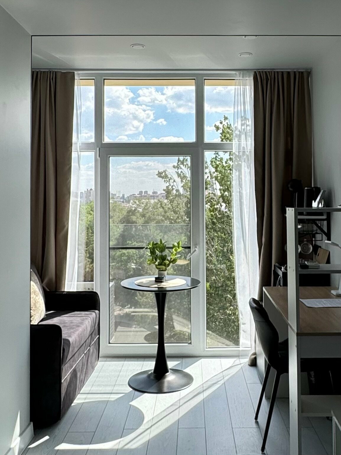 Апартамент "Беж" с мини-кухней и стирально-сушильной машиной