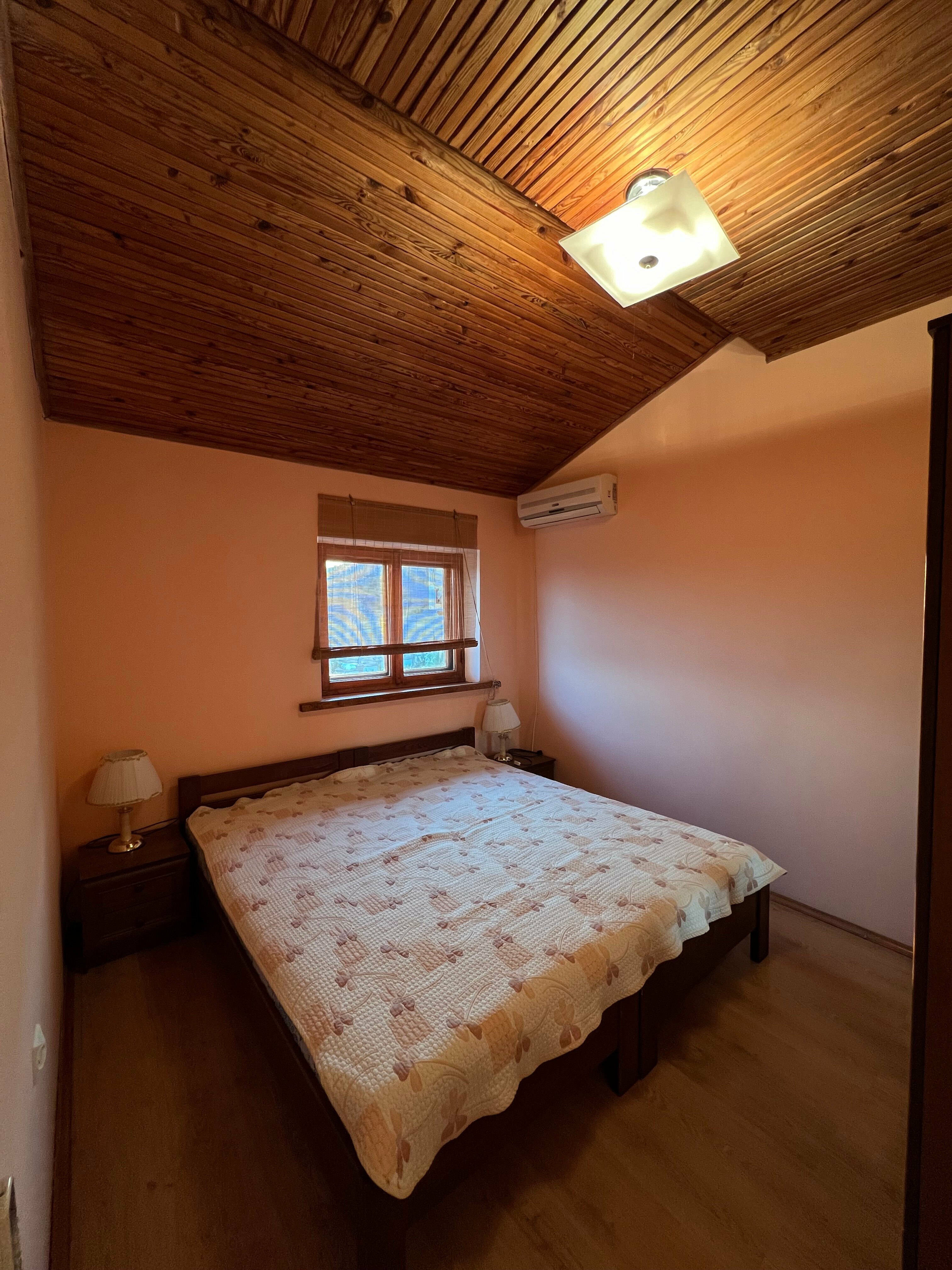 Четырехместный номер с видом на горы