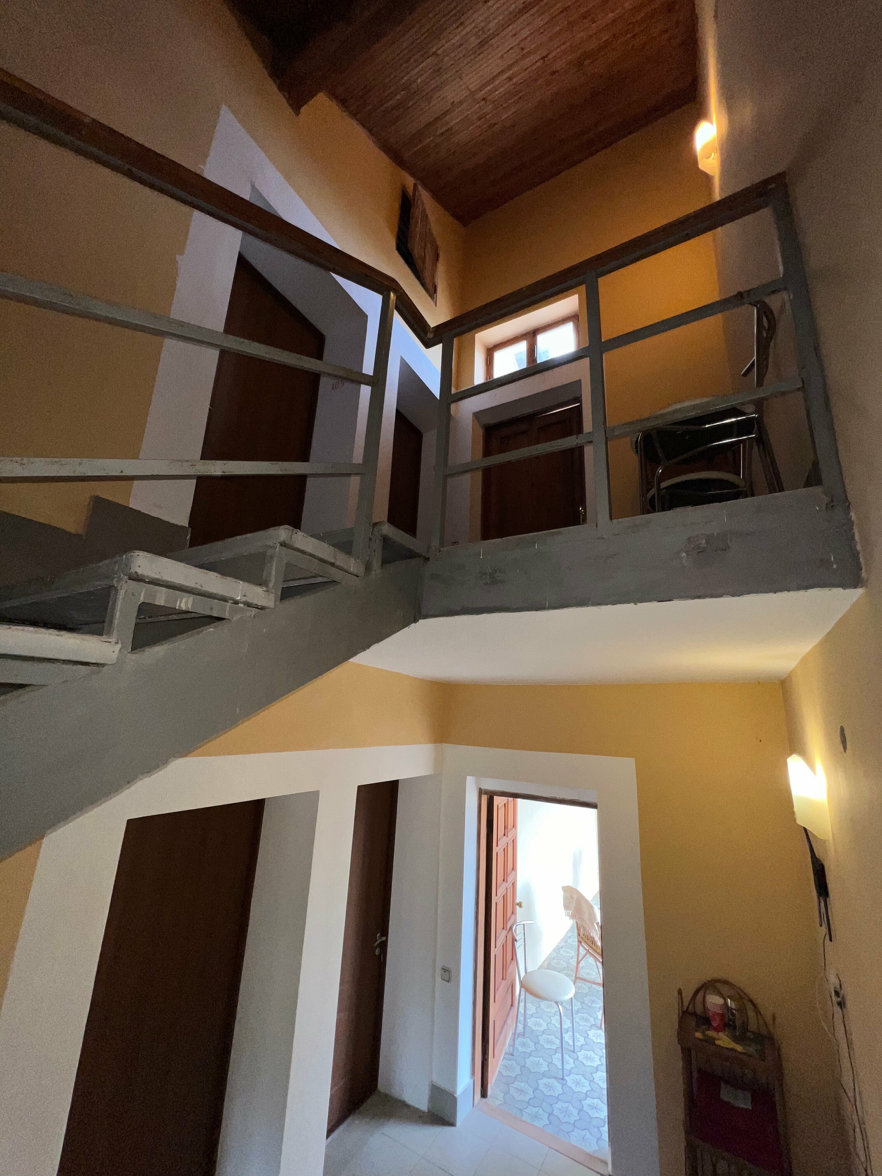 Семейный номер с боковым видом на море