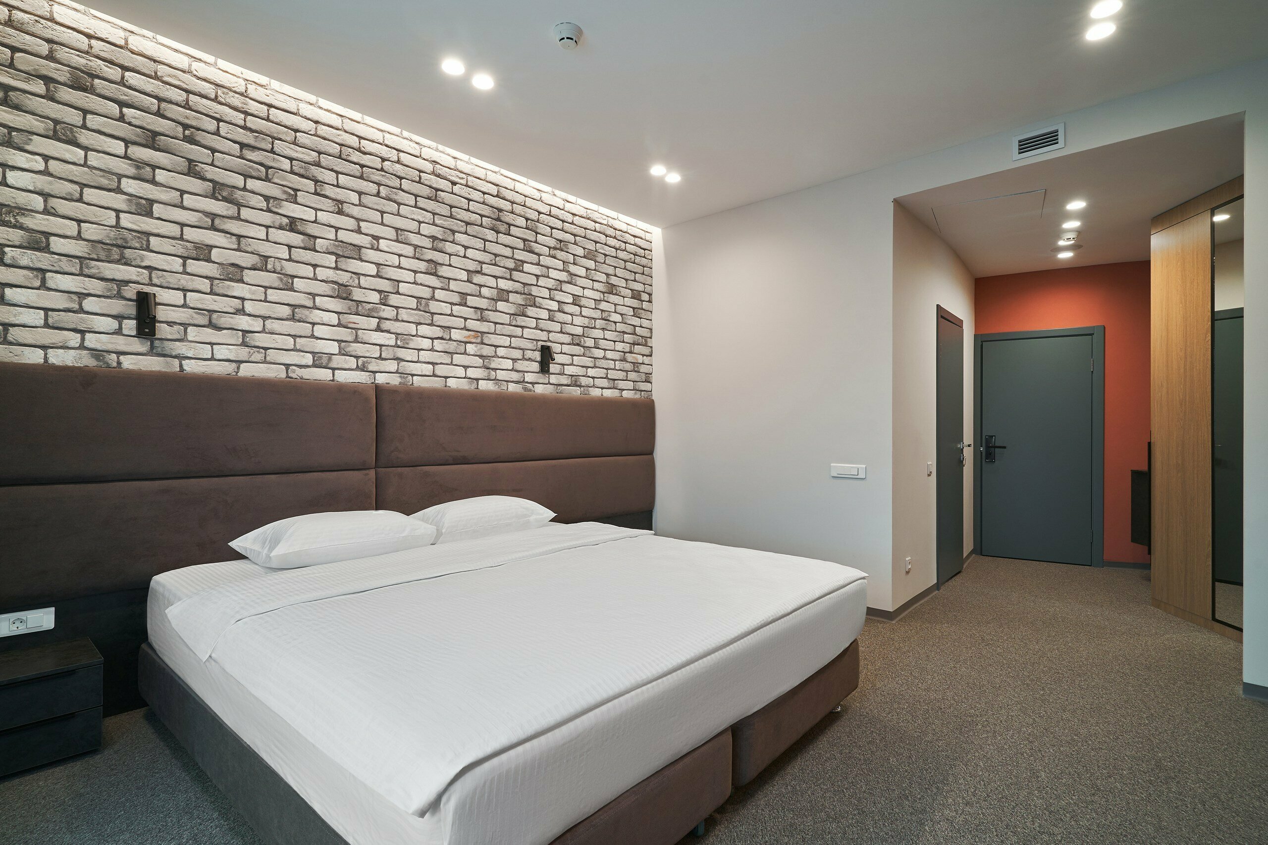 Улучшенный номер с кроватью размера «king-size» или 2 отдельными кроватями