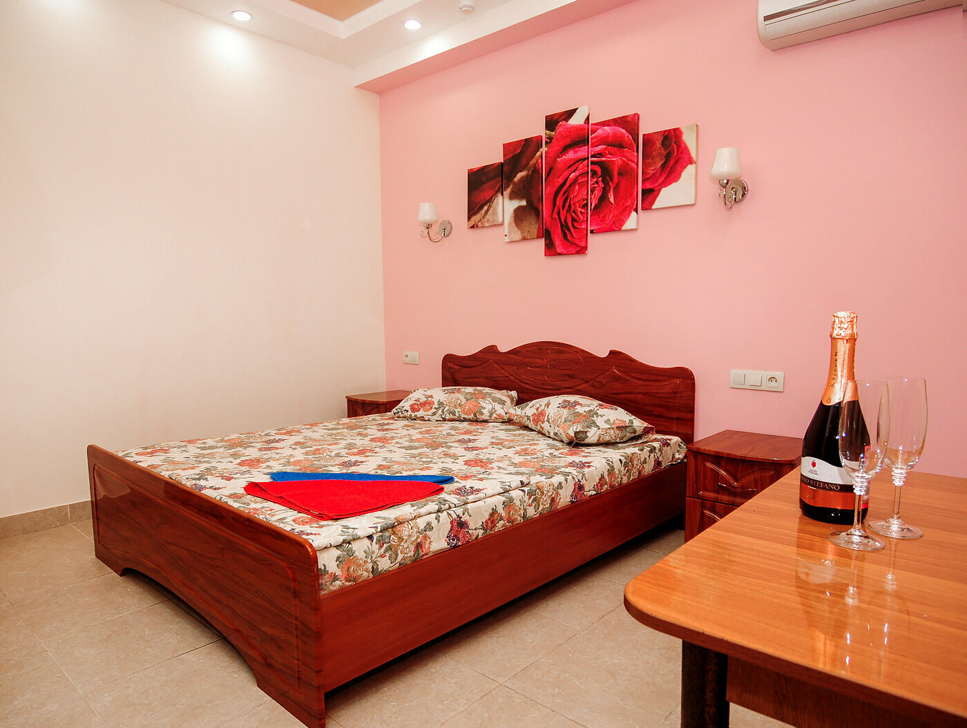 Улучшенный двухместный номер с 1 кроватью