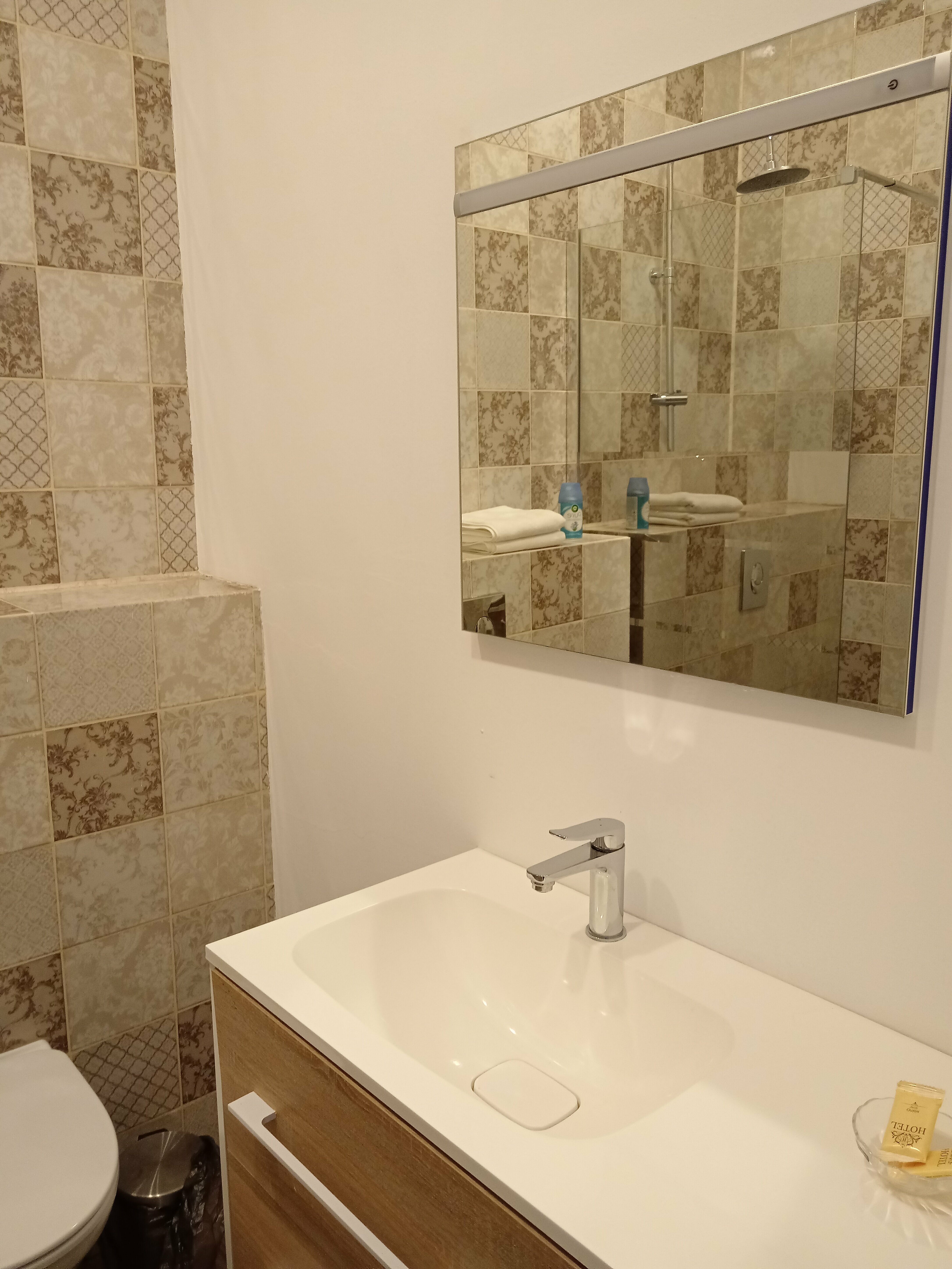 Небольшой двухместный номер с 1 кроватью