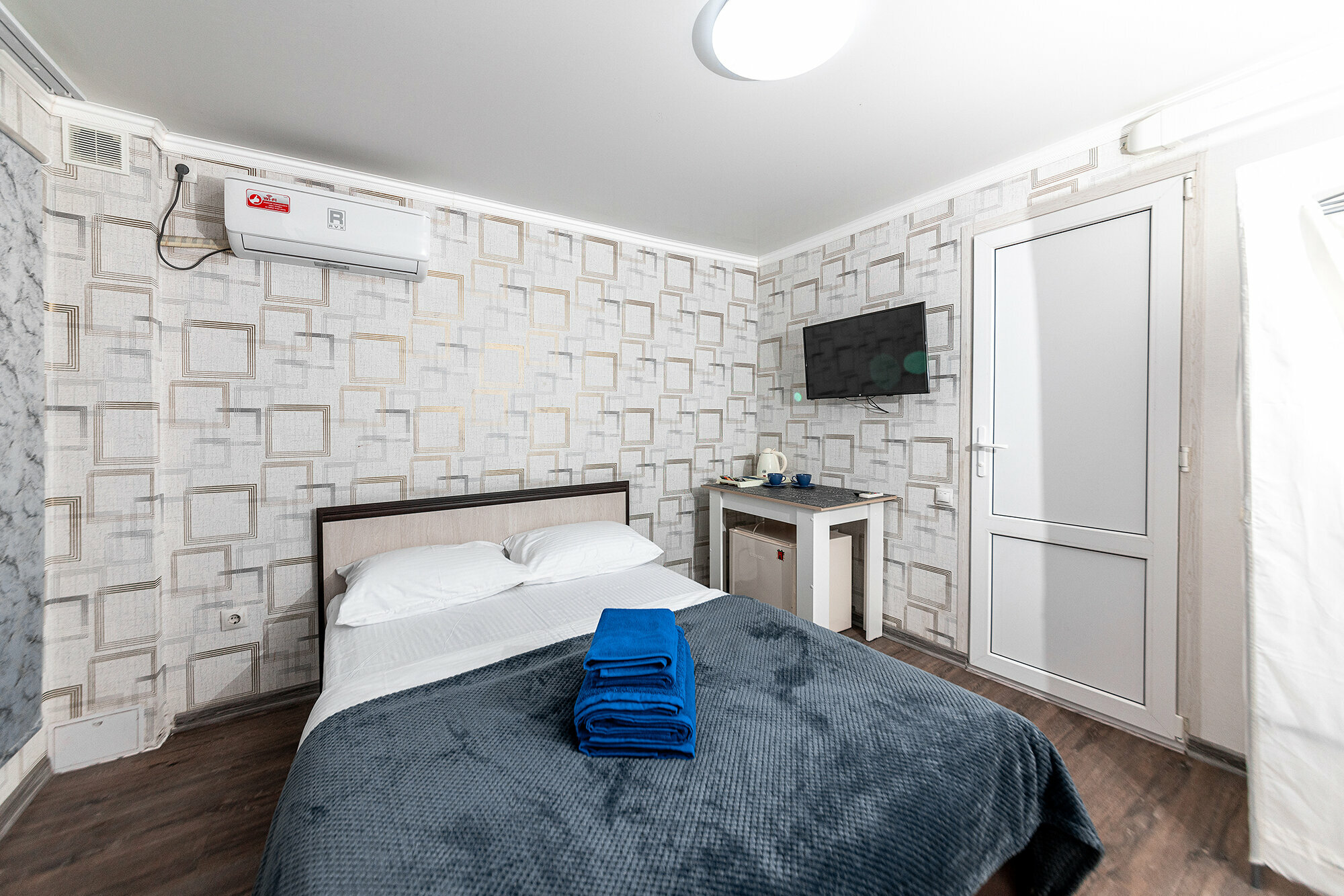 Двухместный номер с 1 кроватью и собственной ванной комнатой