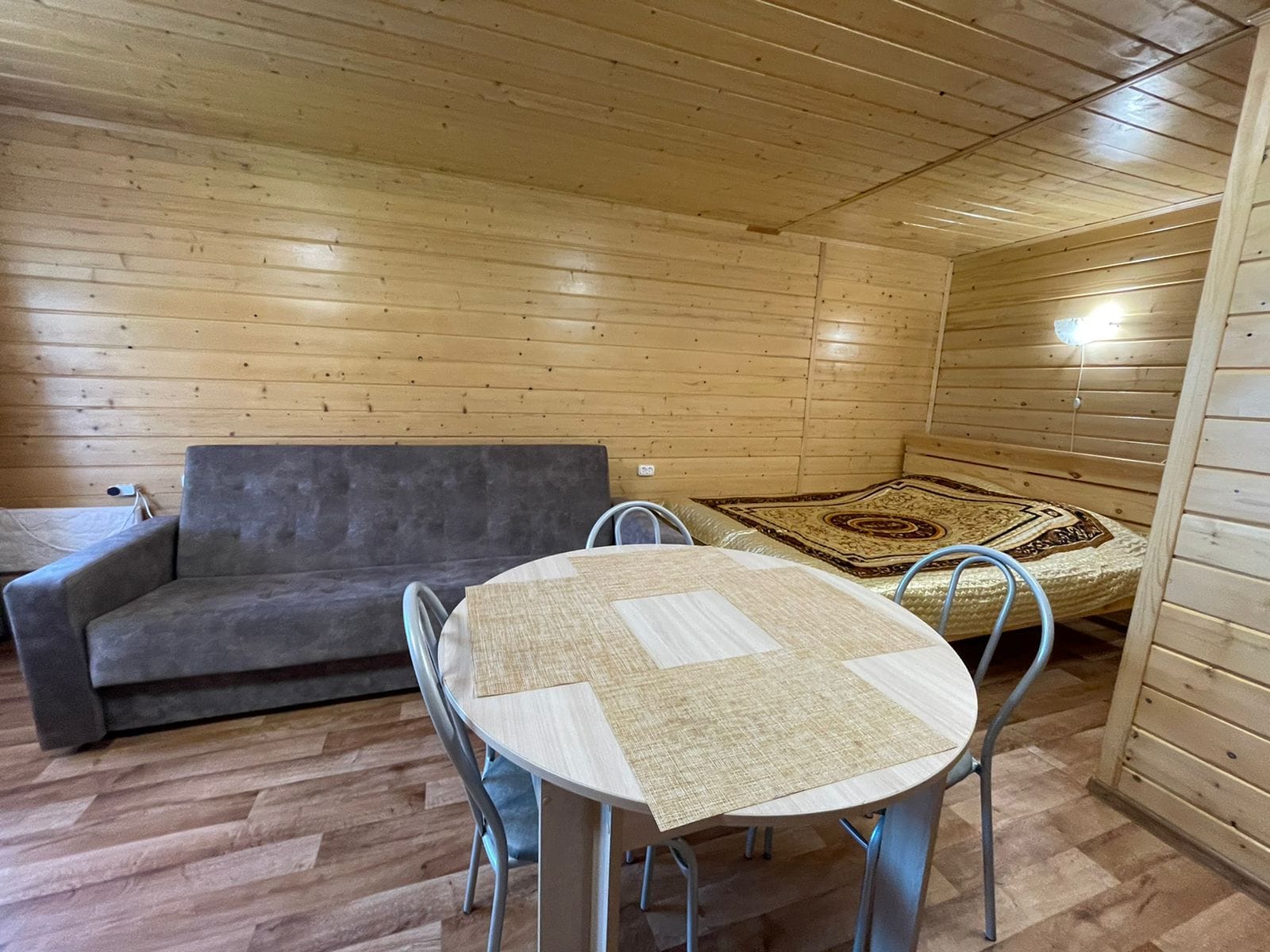 Улучшенный четырехместный номер