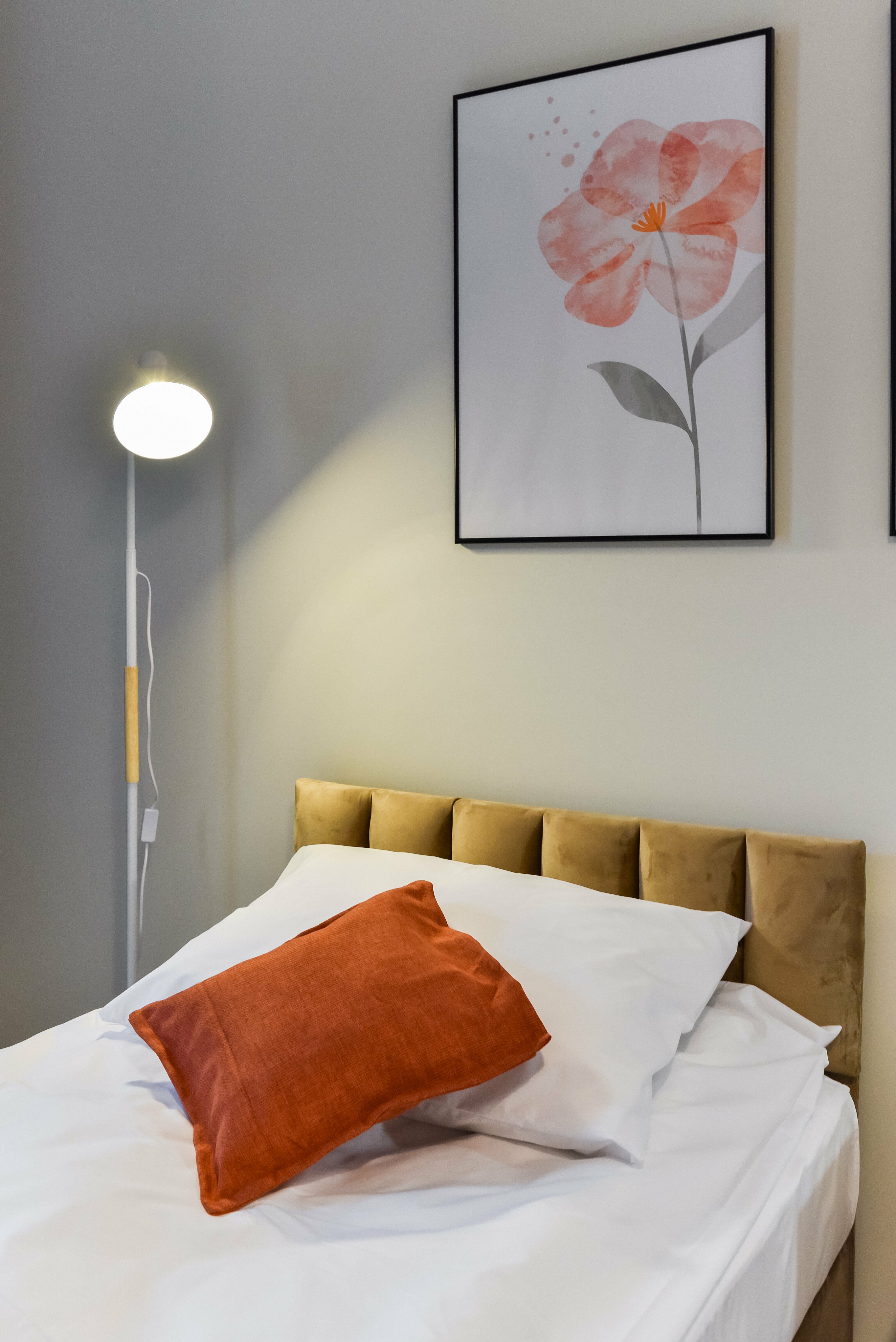 Двухместный номер с 2 отдельными кроватями и общей ванной комнатой