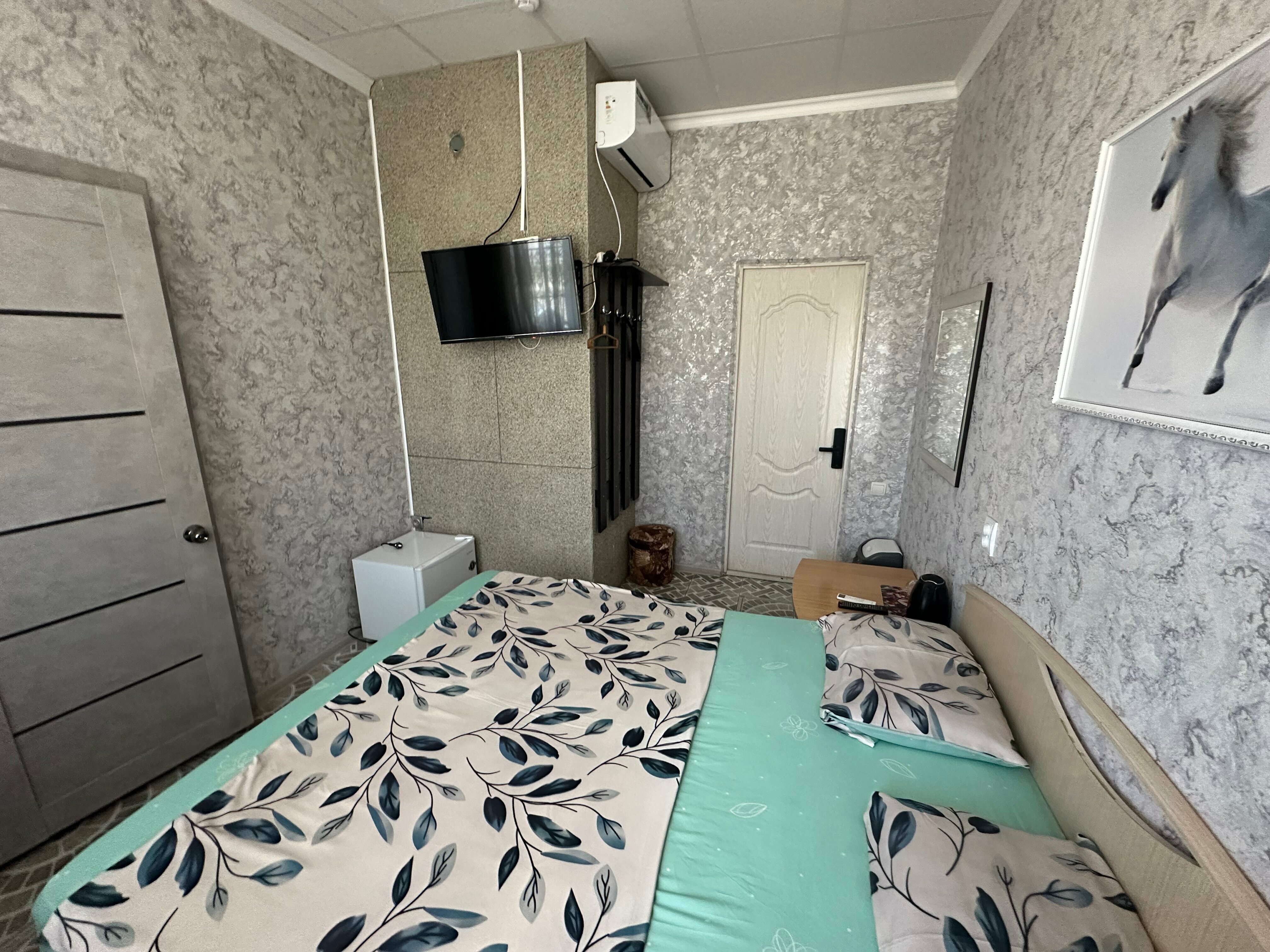 Небольшой двухместный номер с 1 кроватью
