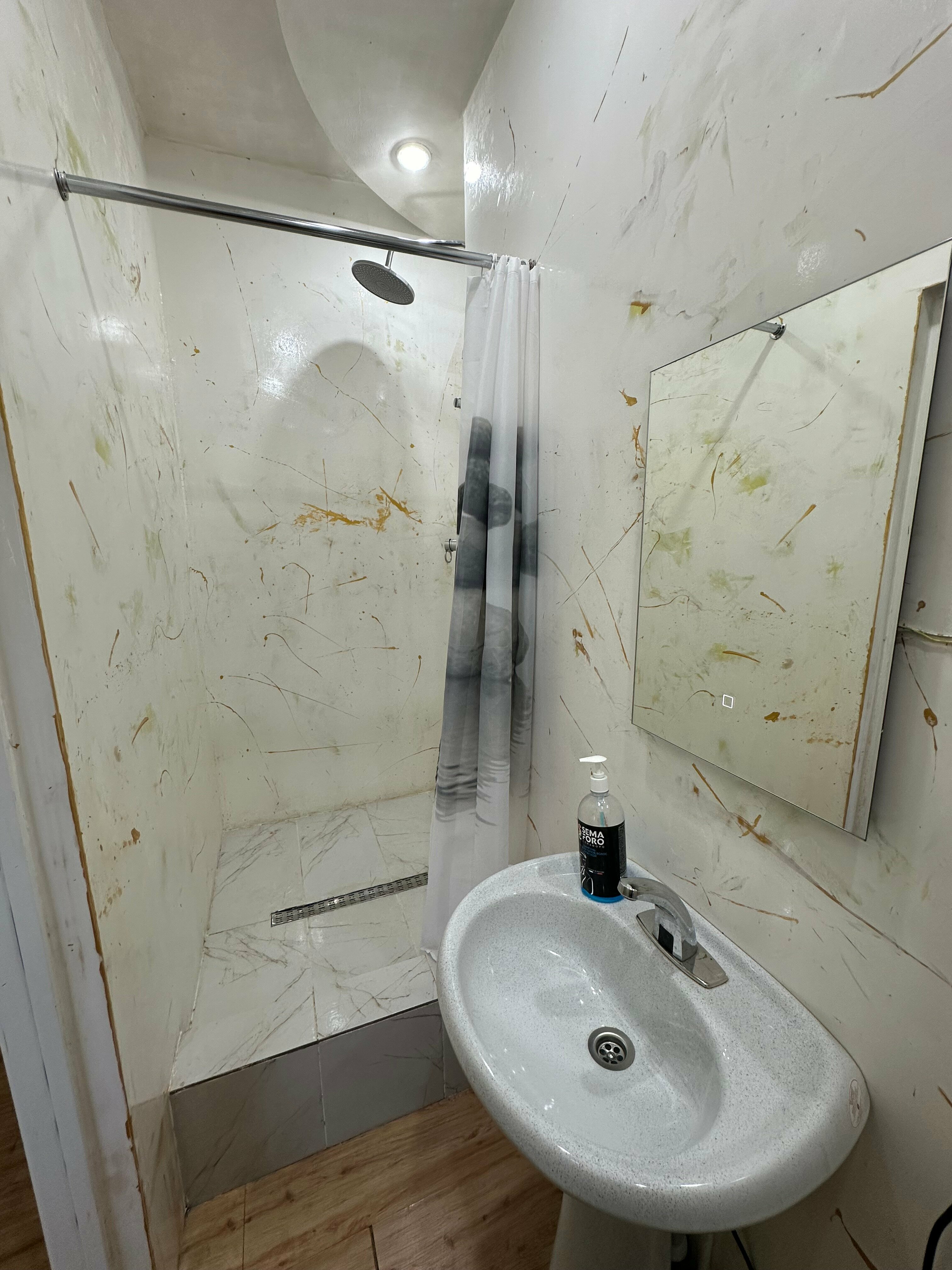 Небольшой двухместный номер с 1 кроватью