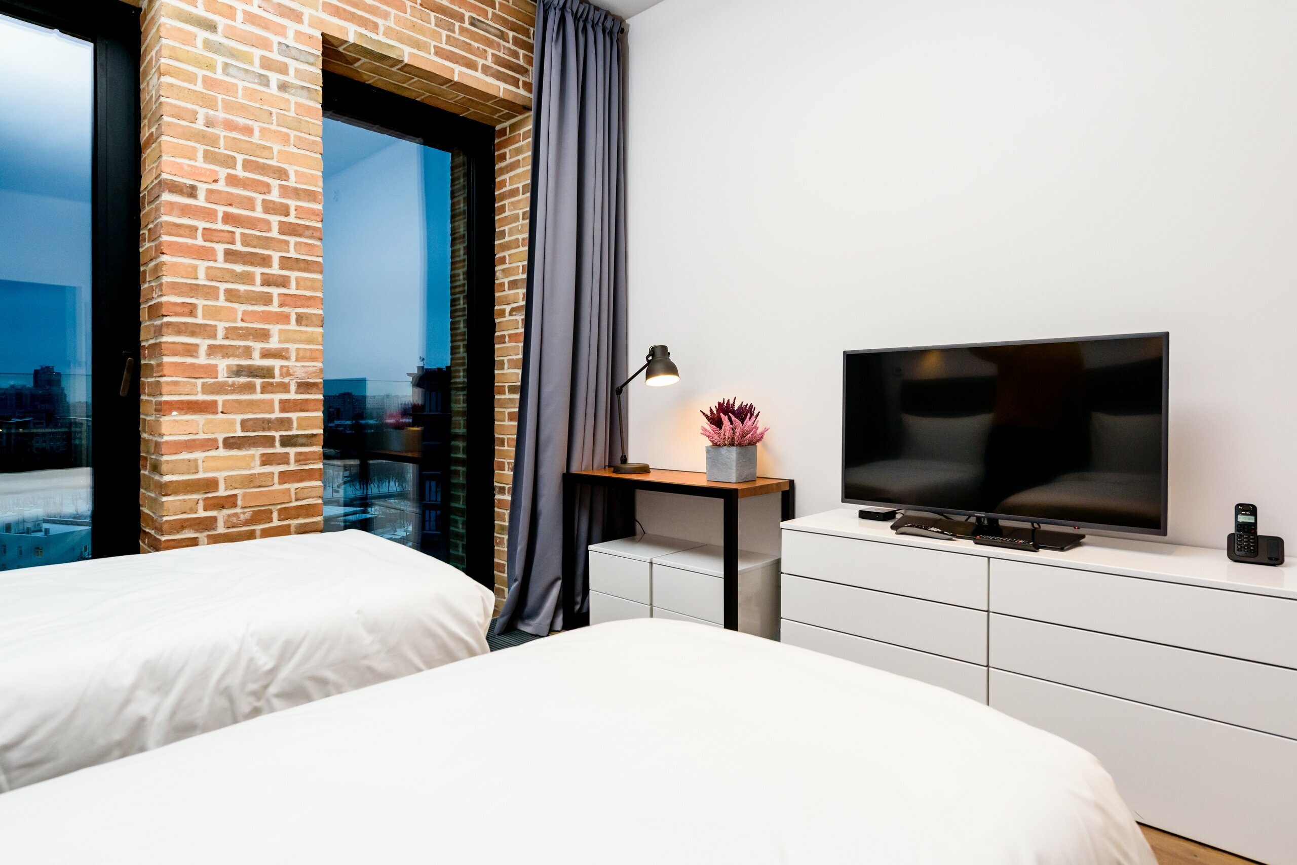 Номер-студия с видом на сад