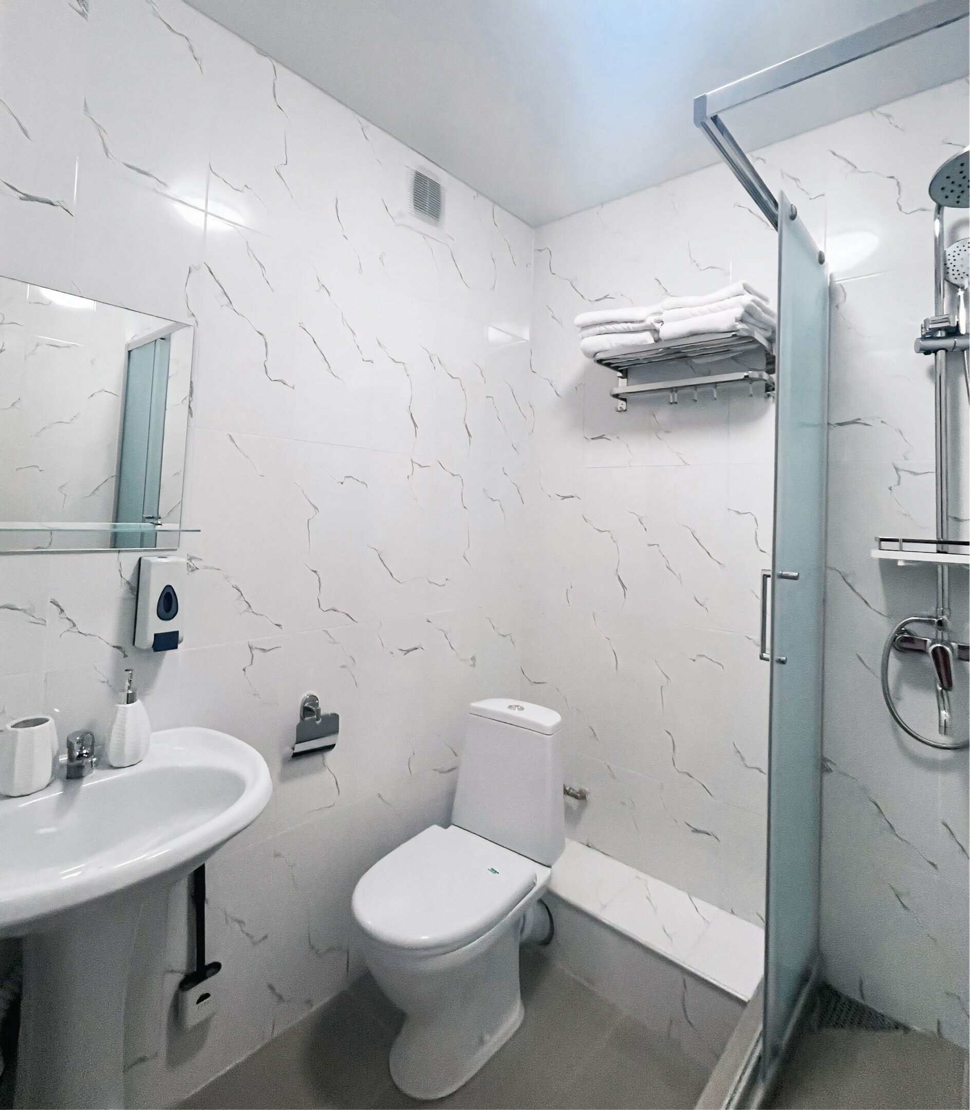 Улучшенный двухместный номер с 1 кроватью или 2 отдельными кроватями, вид на город