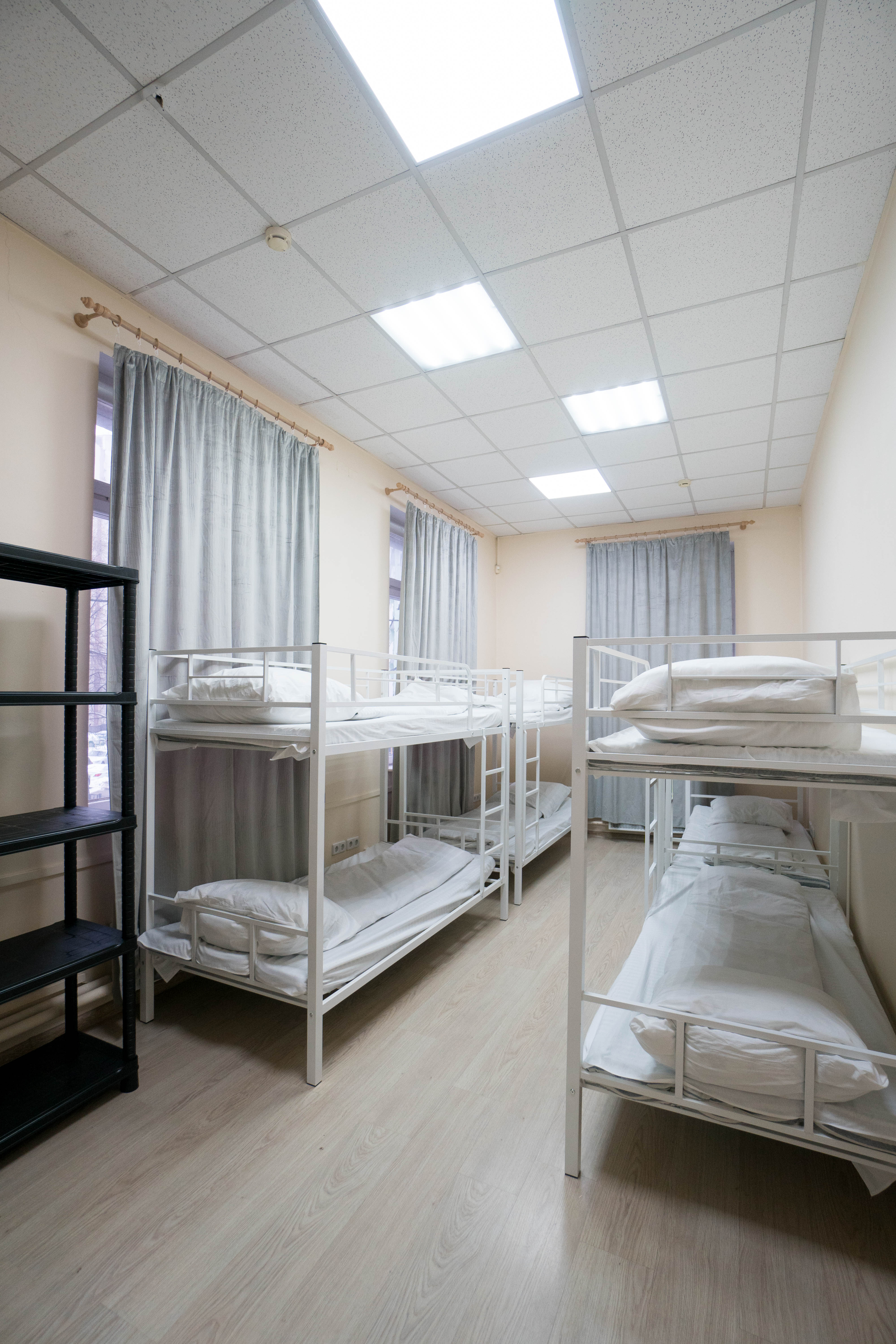 Кровать в общем 8-местном номере