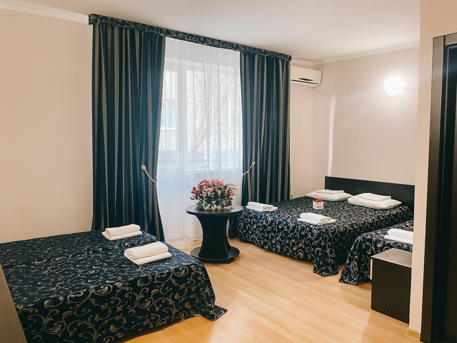 Семейный номер