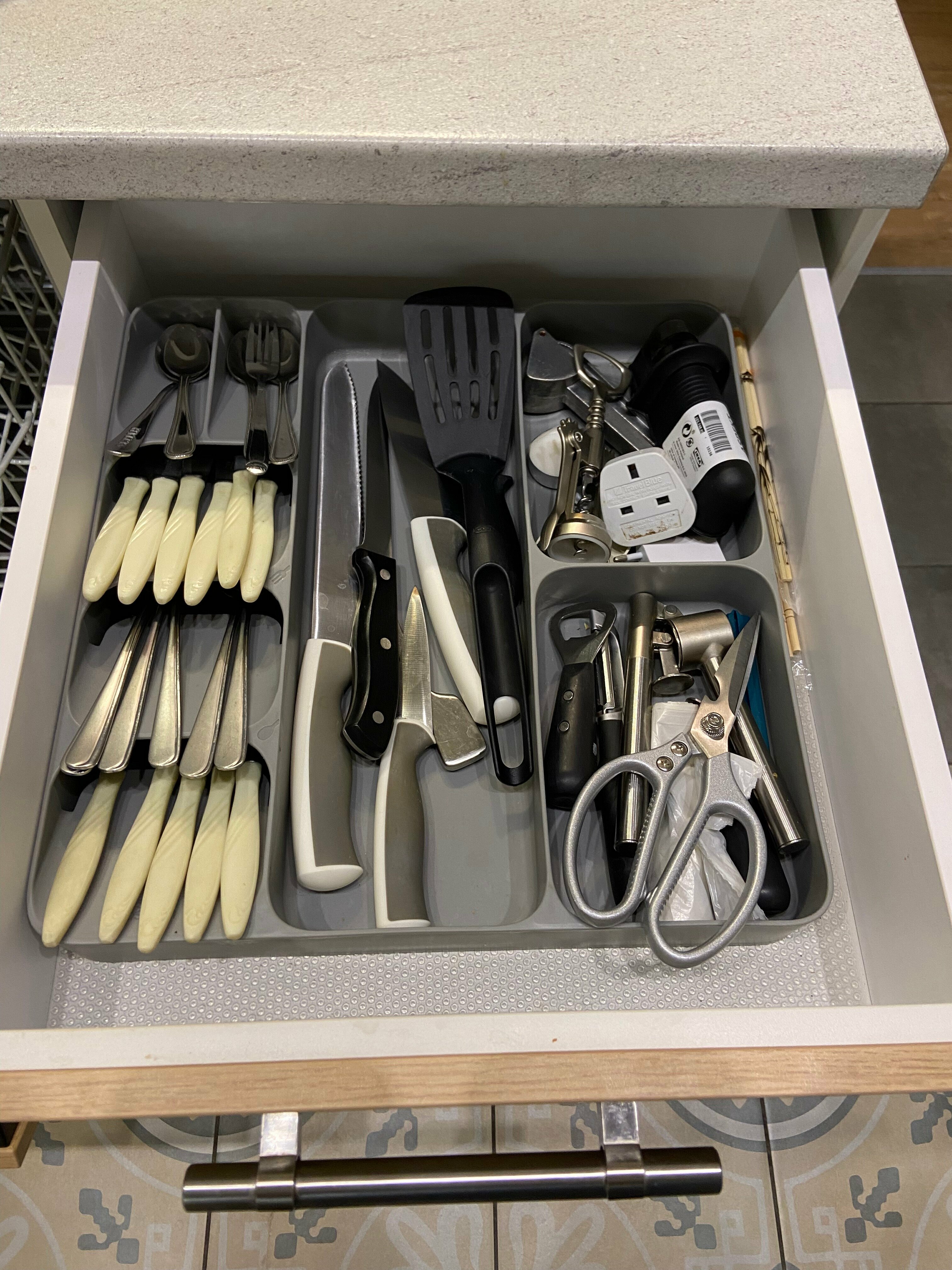 Номер-студия с кроватью размера "king-size" и диван-кроватью