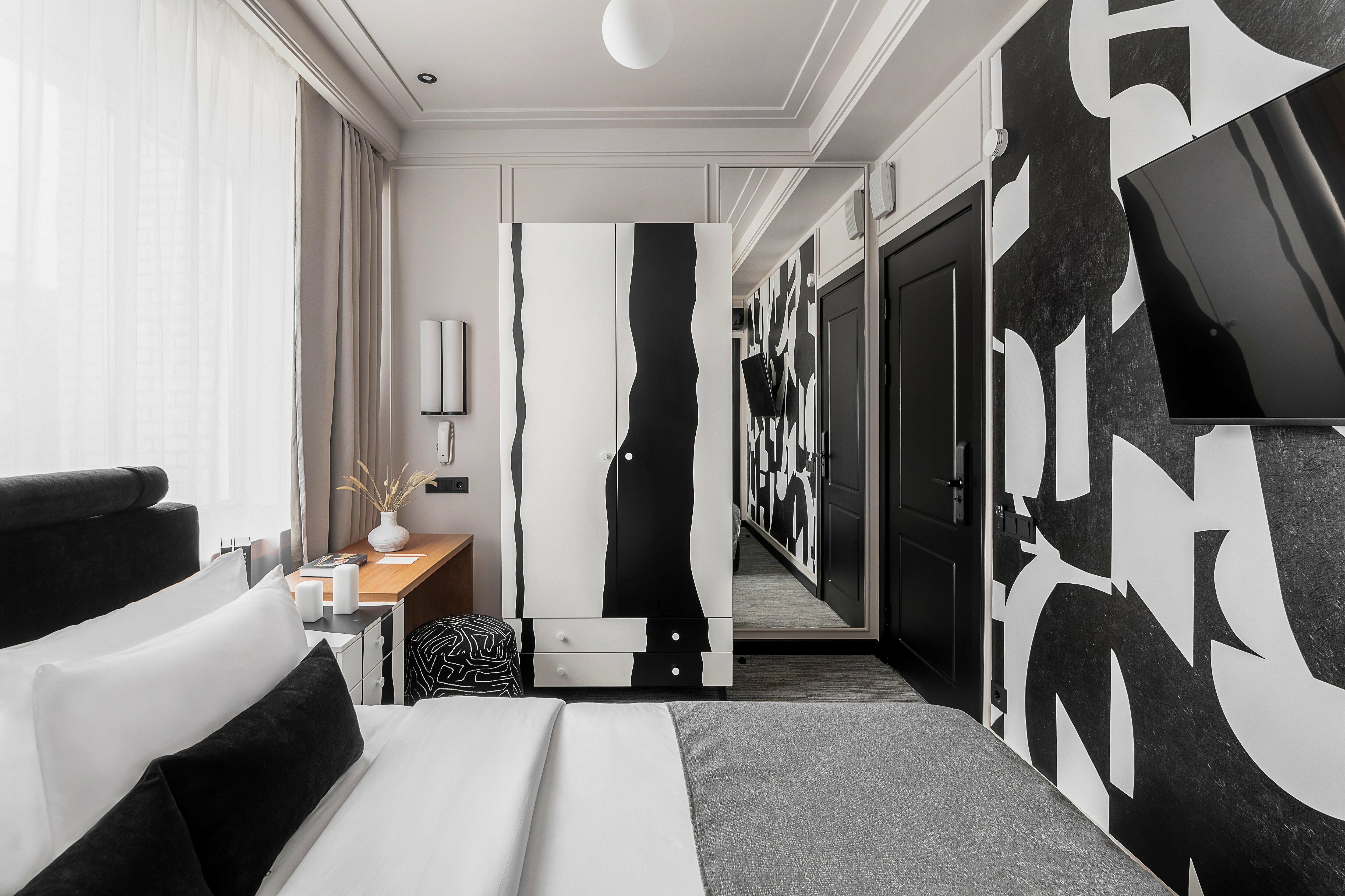 Улучшенный номер с кроватью размера «queen-size»