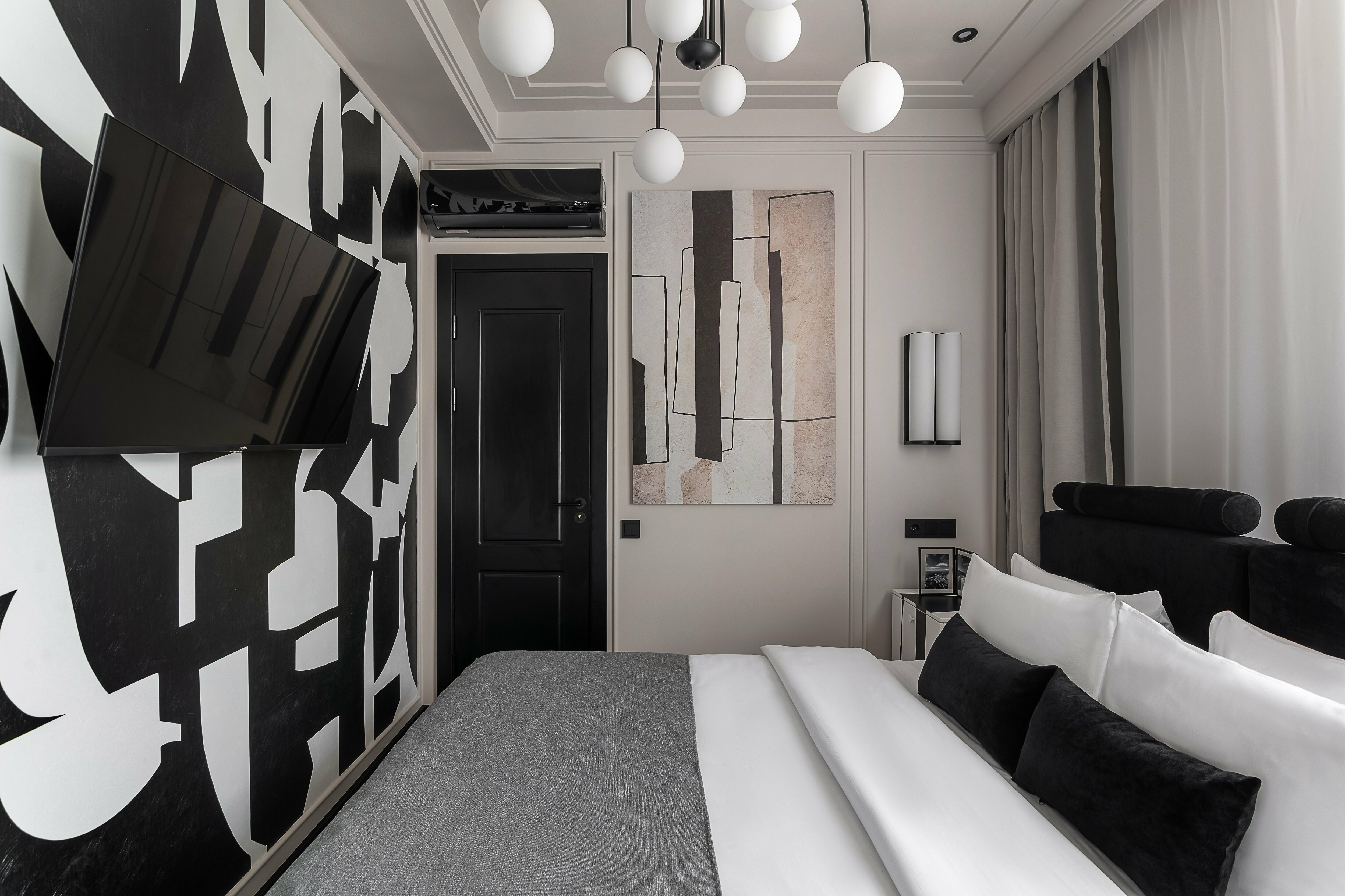 Улучшенный номер с кроватью размера «queen-size»