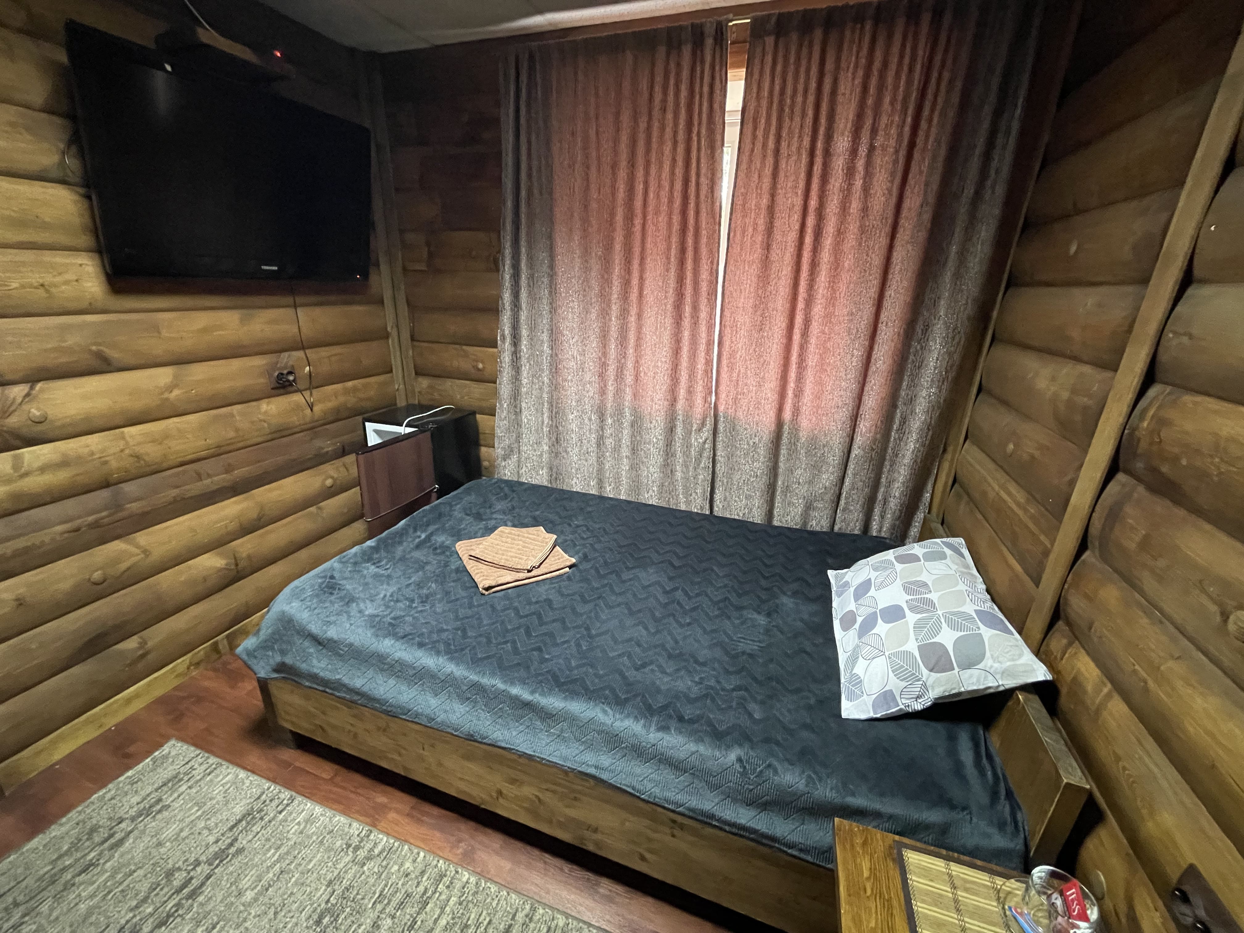 Одноместный номер с общим душем и туалетом