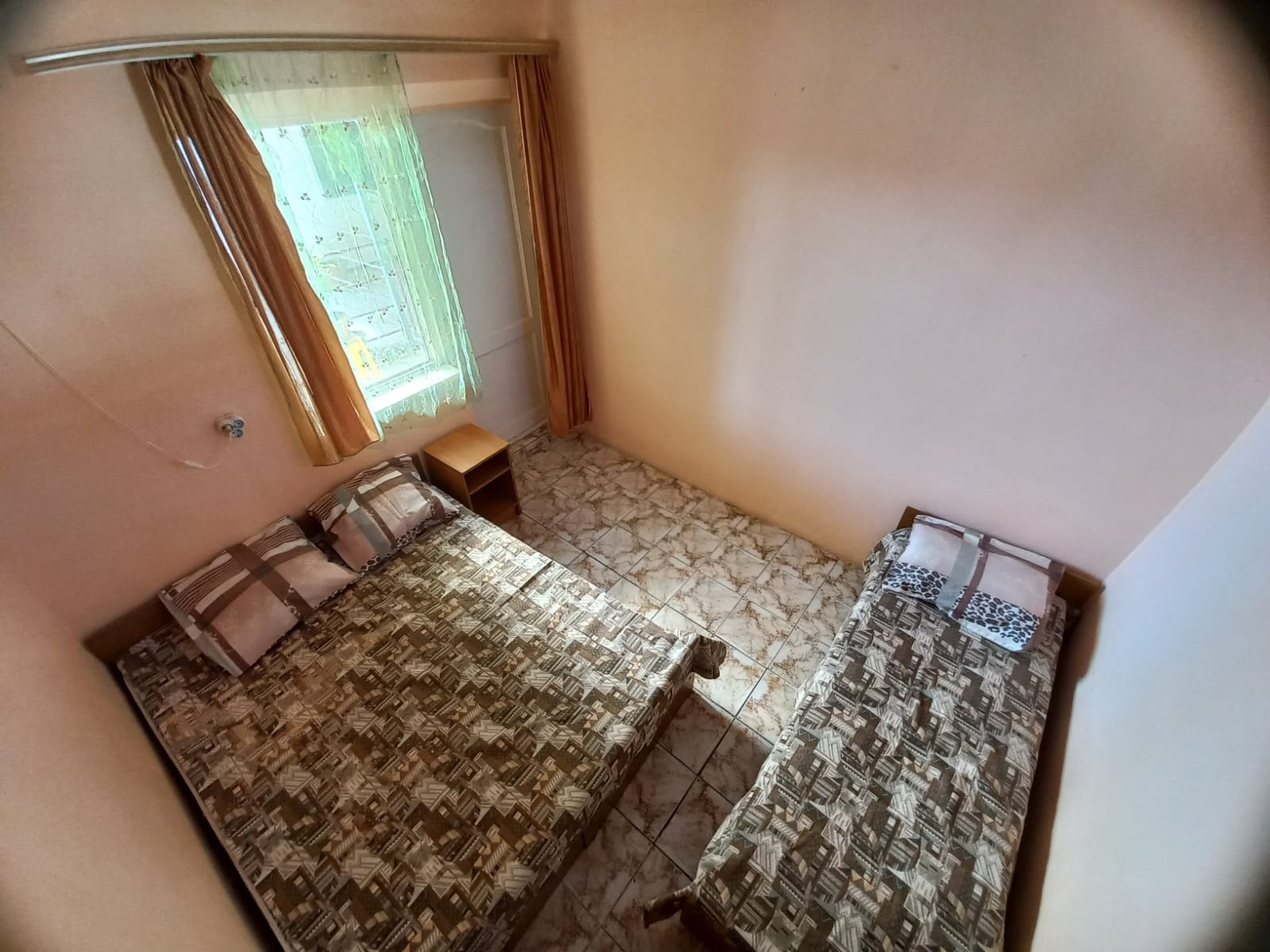 Бюджетный трехместный номер