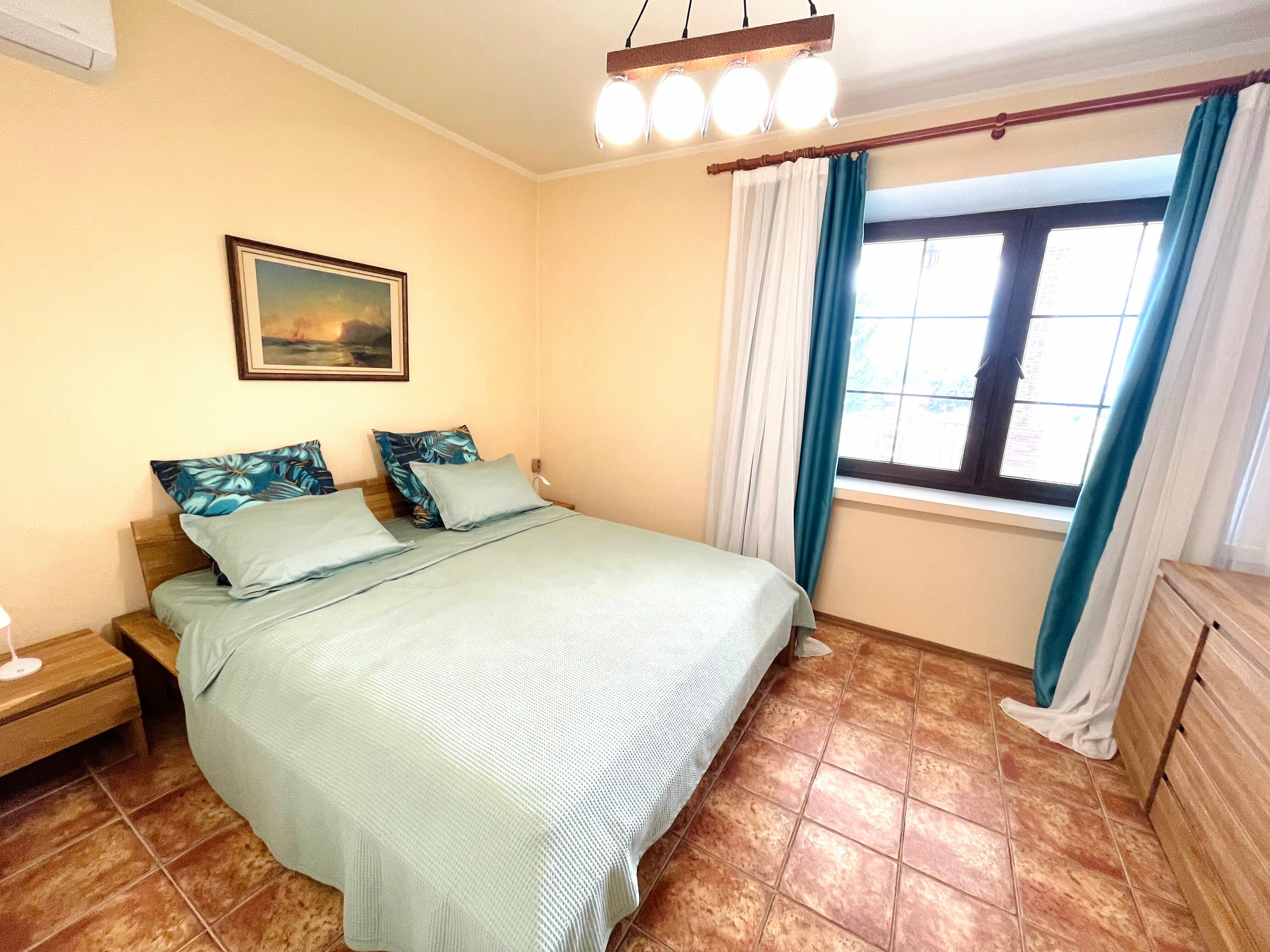 Cемейный номер с собственной ванной комнатой