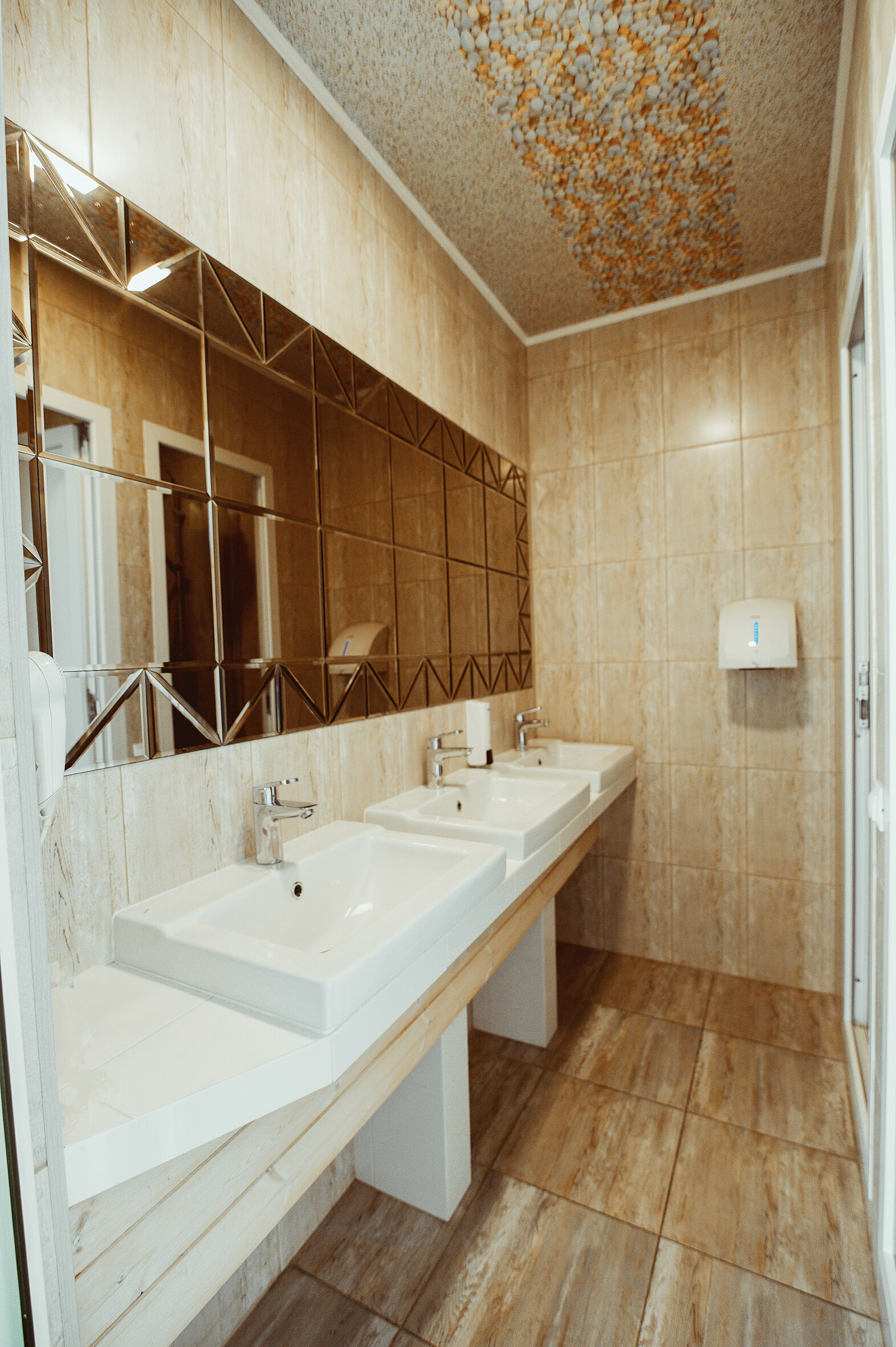 Двухместная капсула