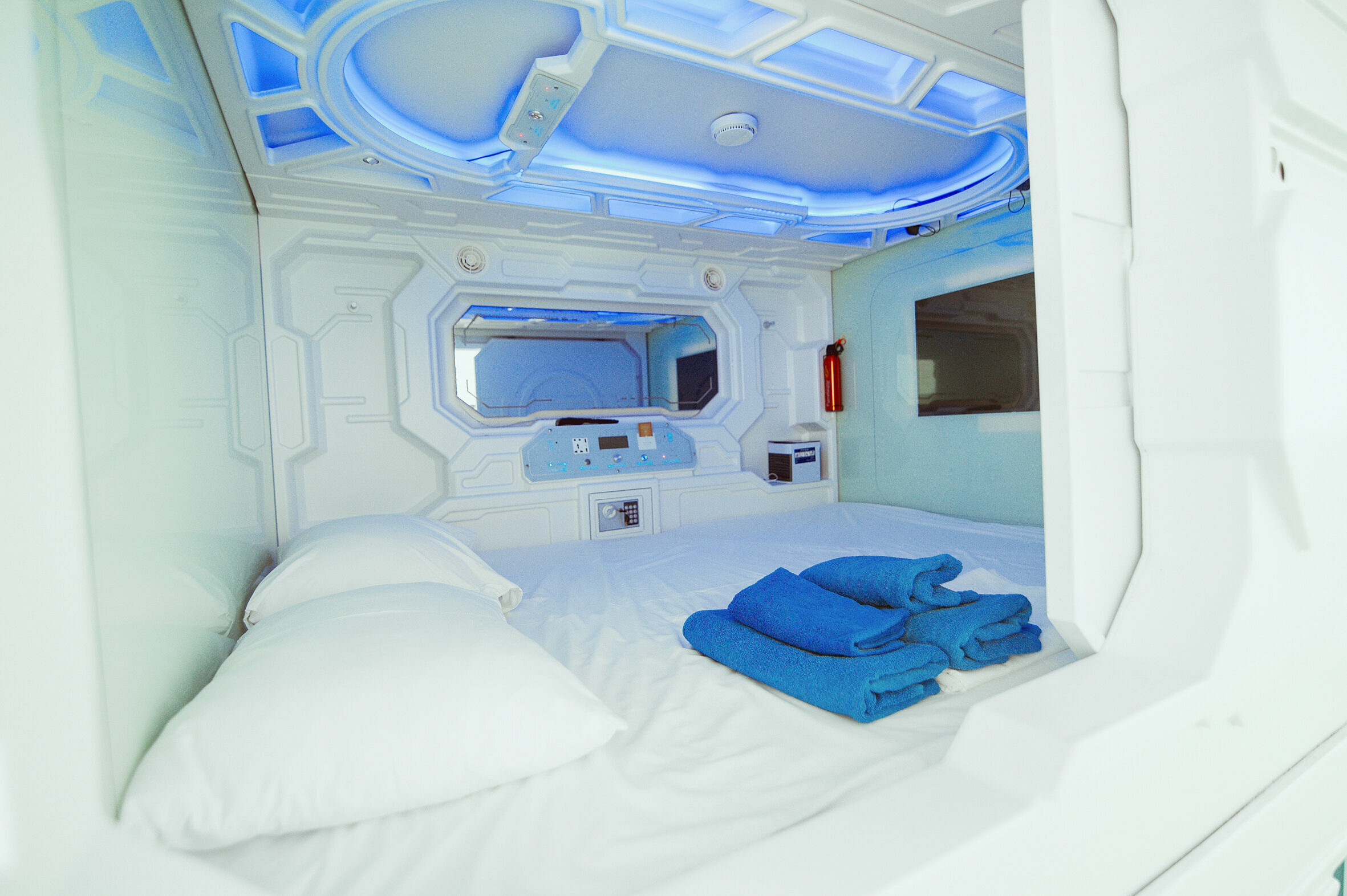 Двухместная капсула