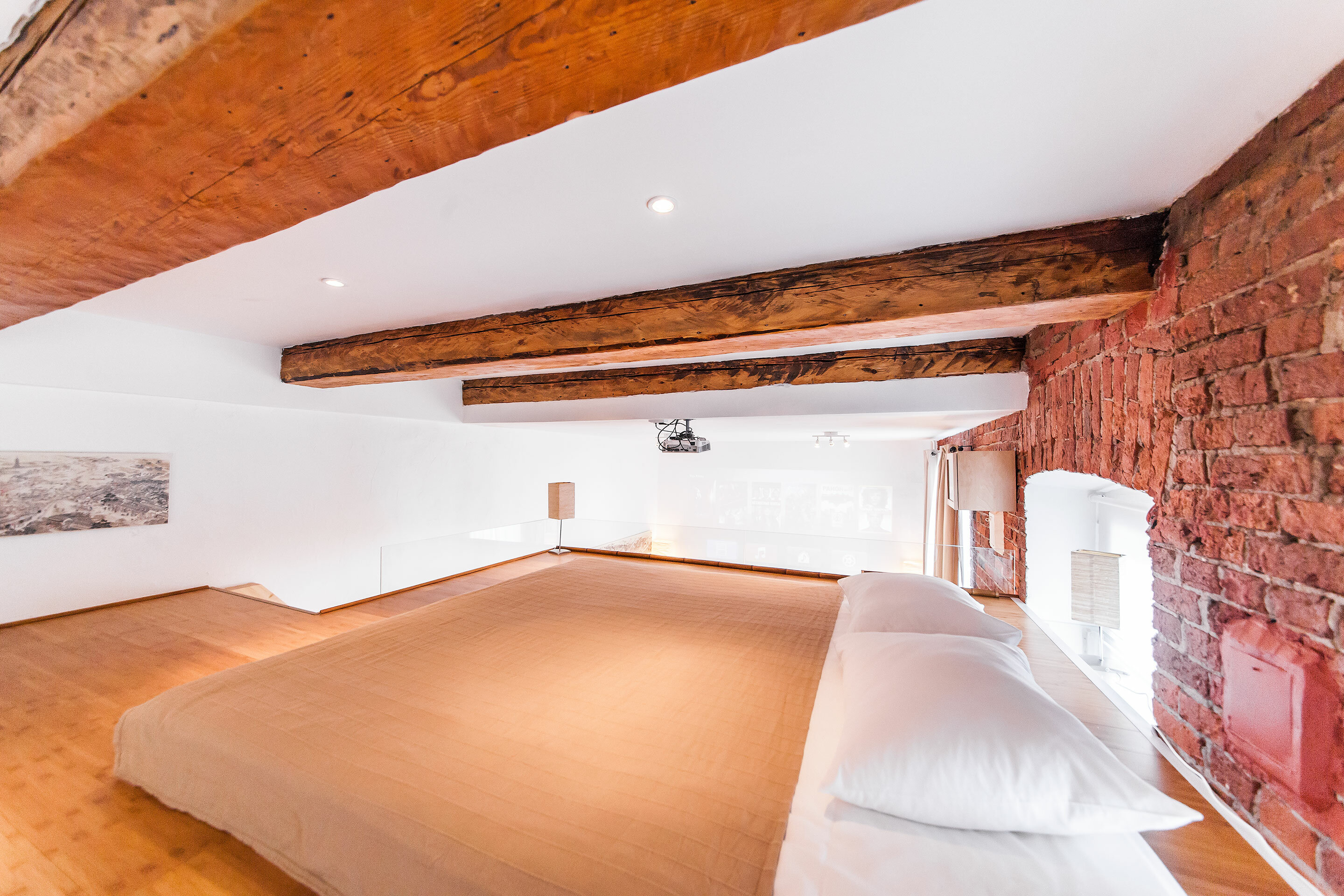 Двухуровневый номер-студия