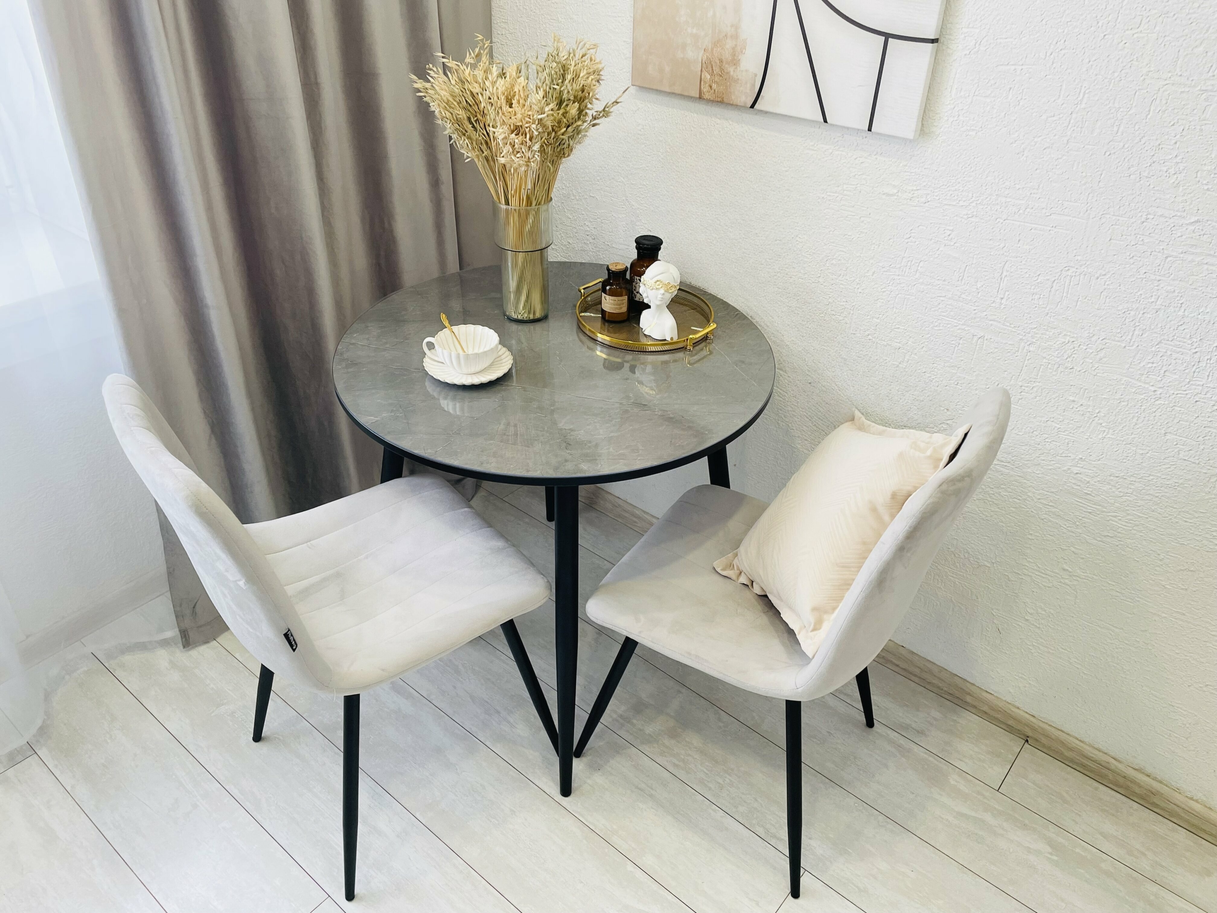 Апартаменты с балконом