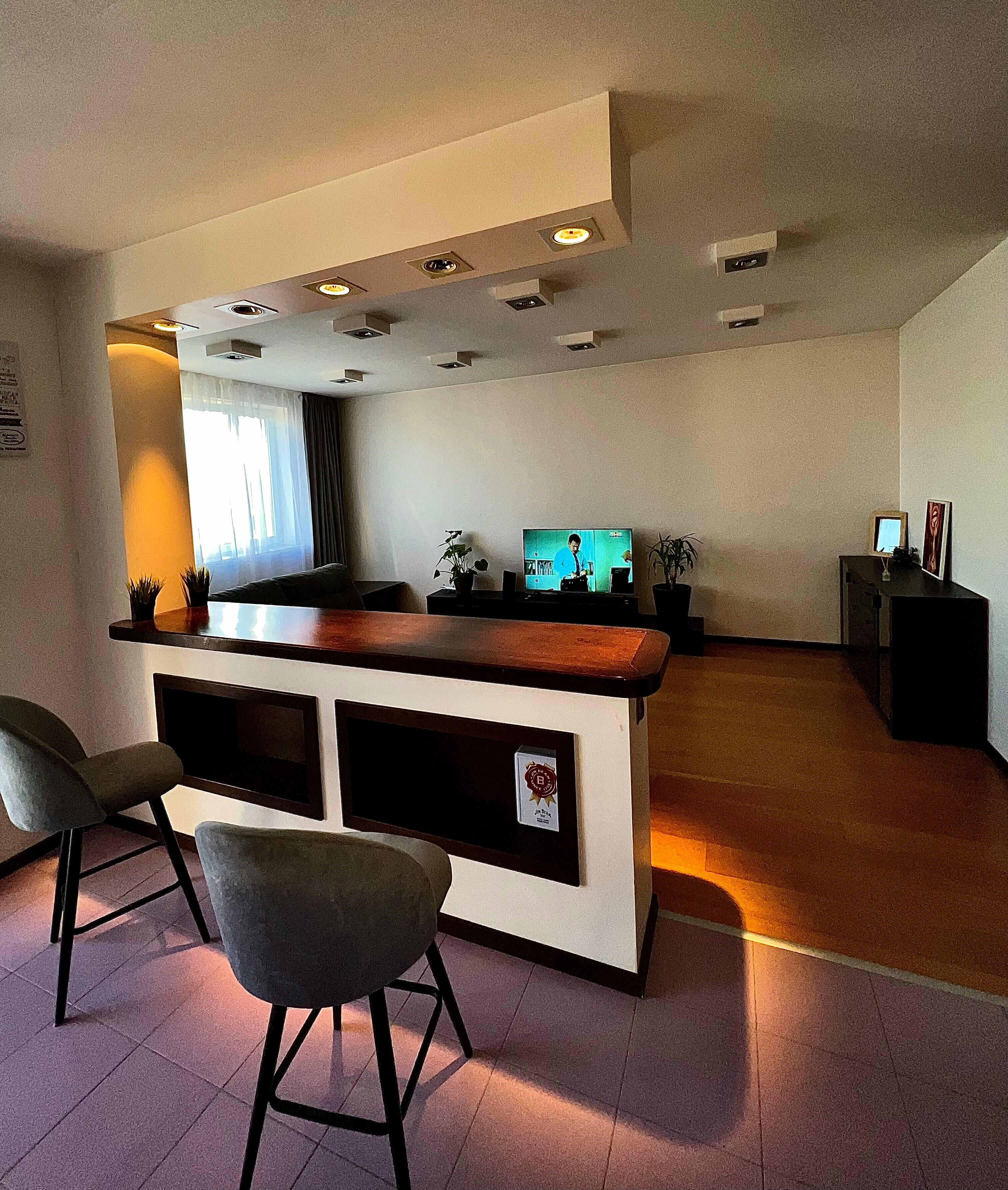 Cемейный номер с собственной ванной комнатой