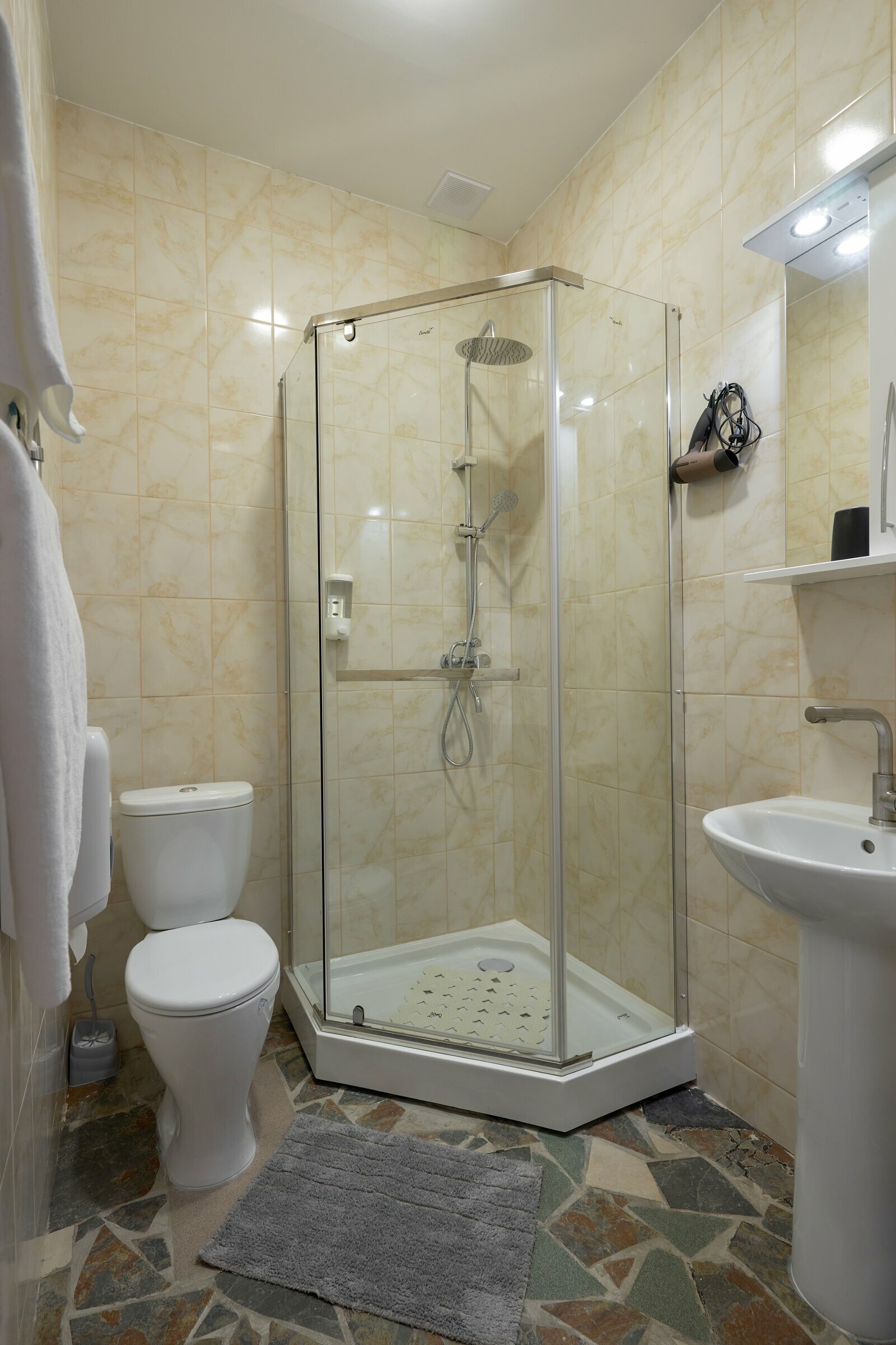 Улучшенный двухместный номер с 1 кроватью