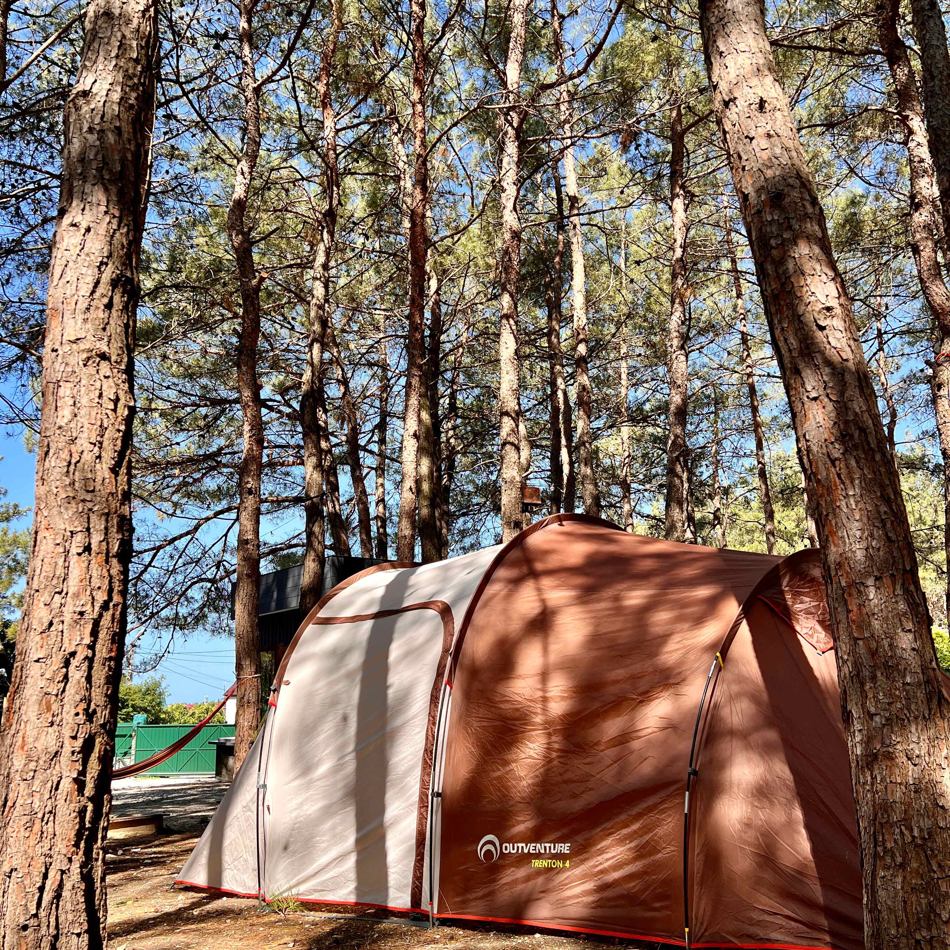 Палатка кемпинговая