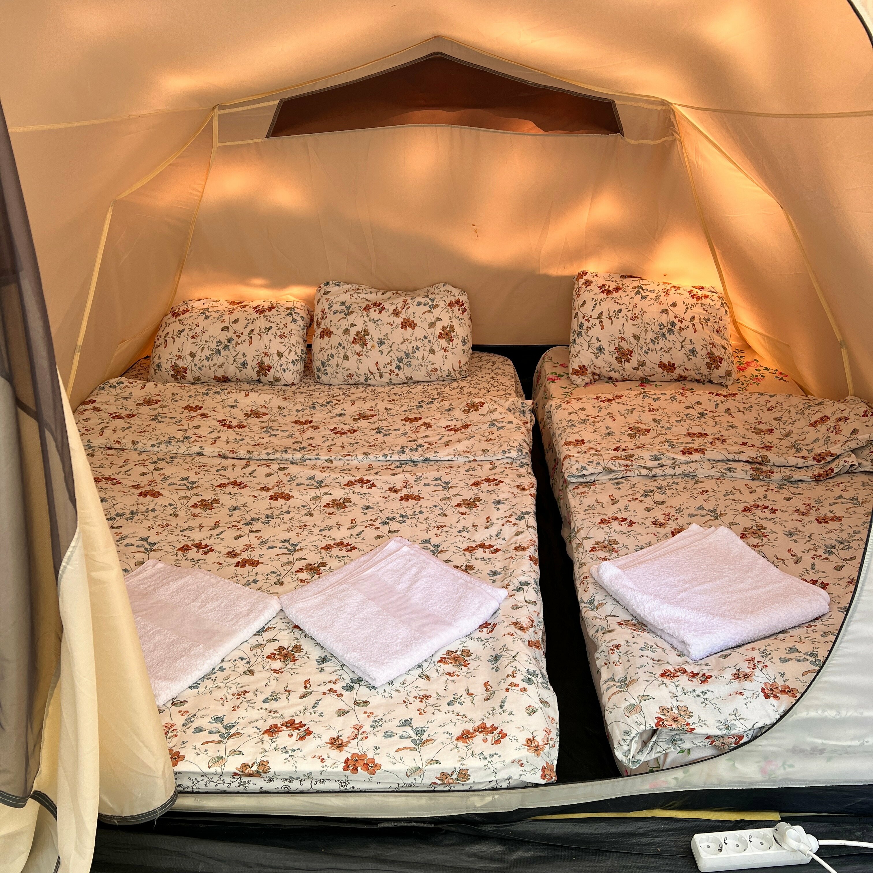 Палатка кемпинговая