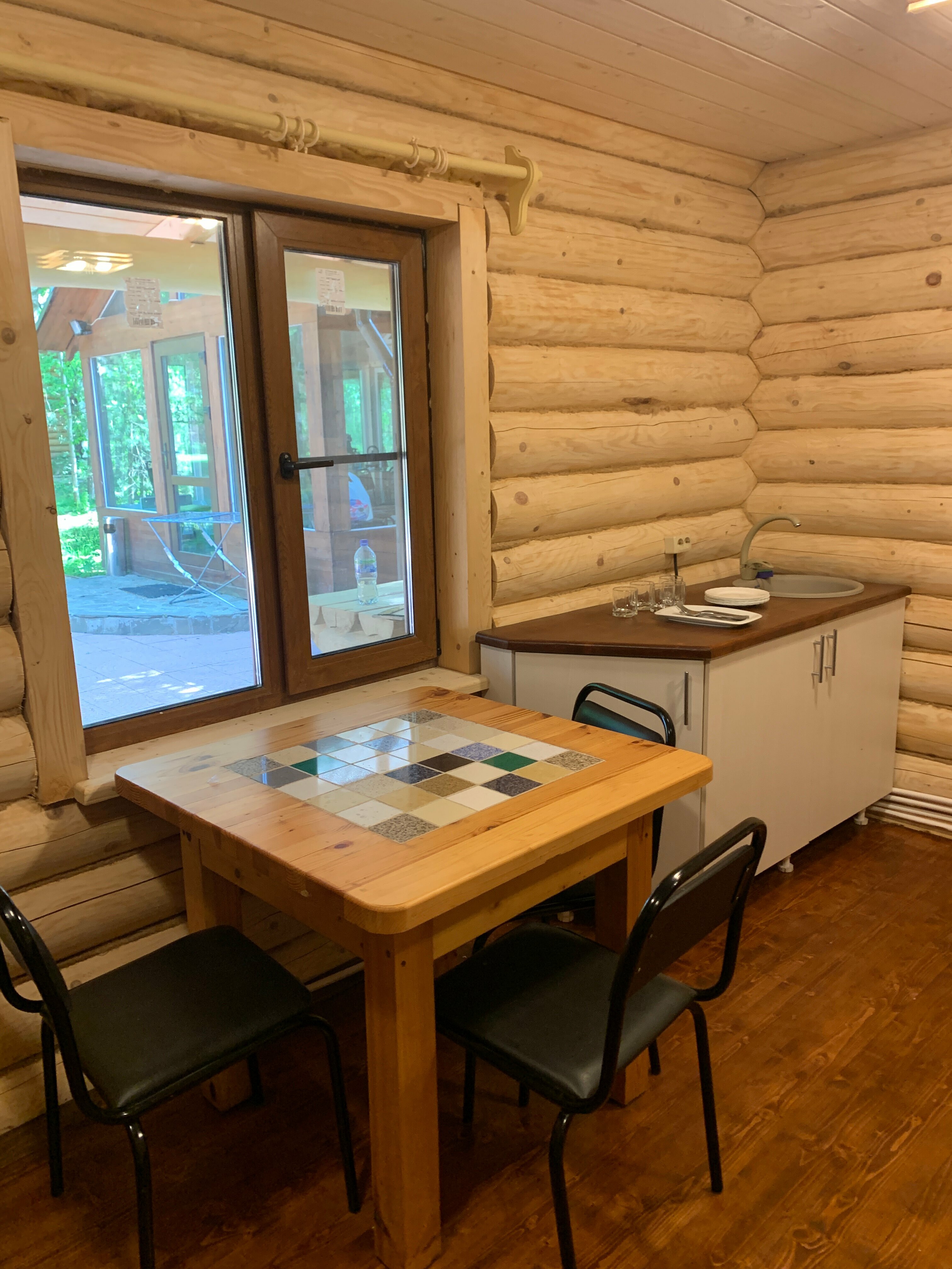 Cемейный номер с собственной ванной комнатой