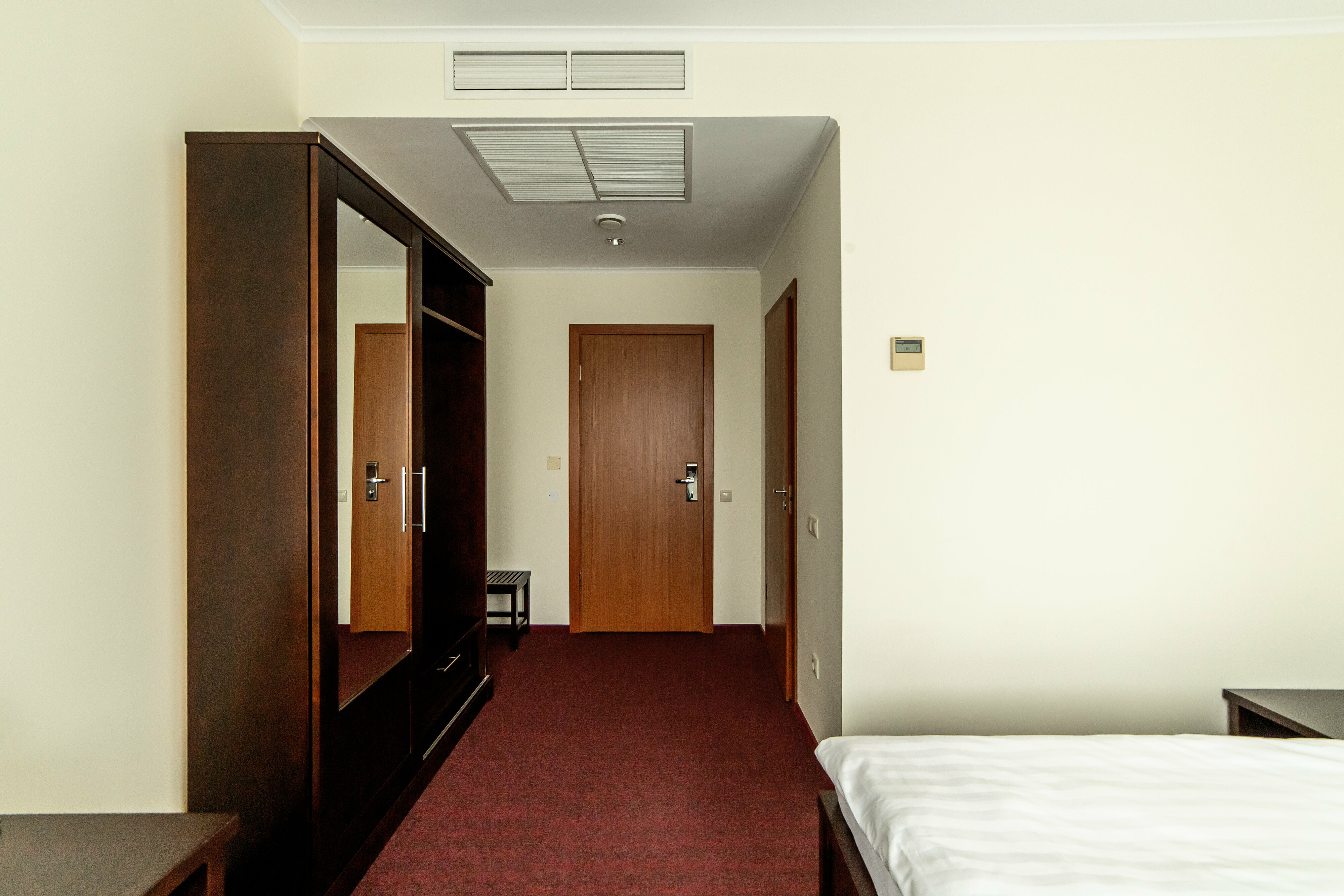 Стандартный двухместный номер с двуспальной кроватью