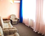 Номер люкс с 2 односпальными кроватями в Гвоздика