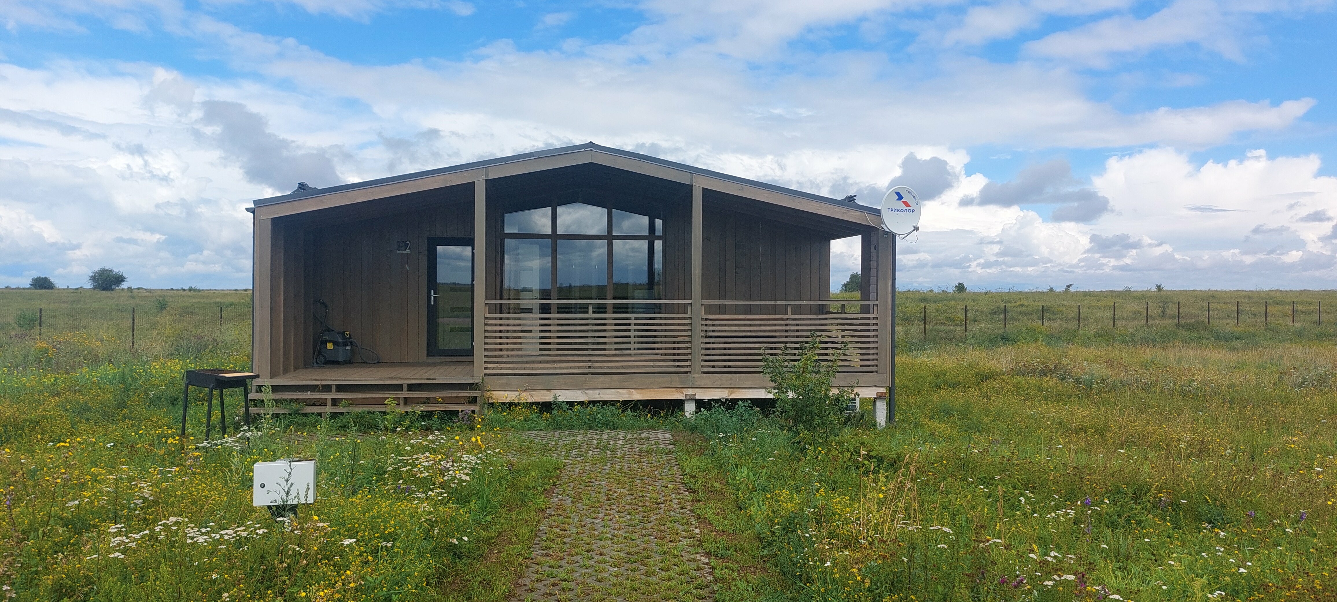 Дом с террасой