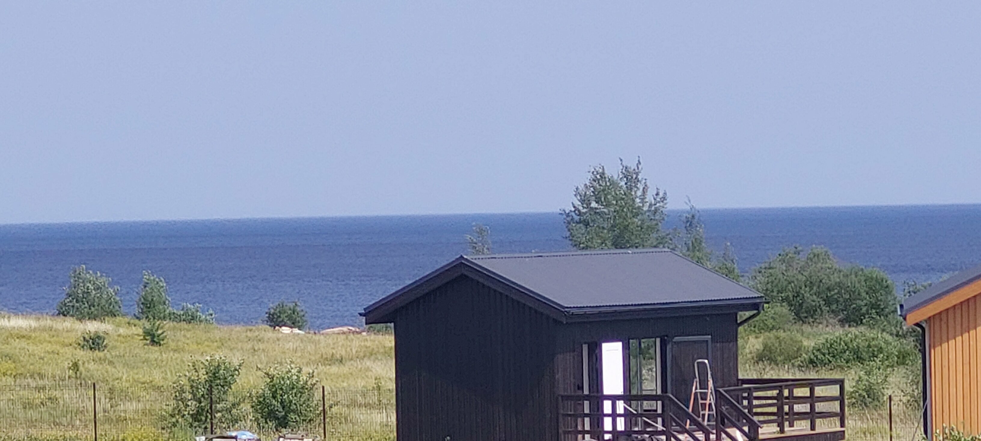 Дом с видом на озеро