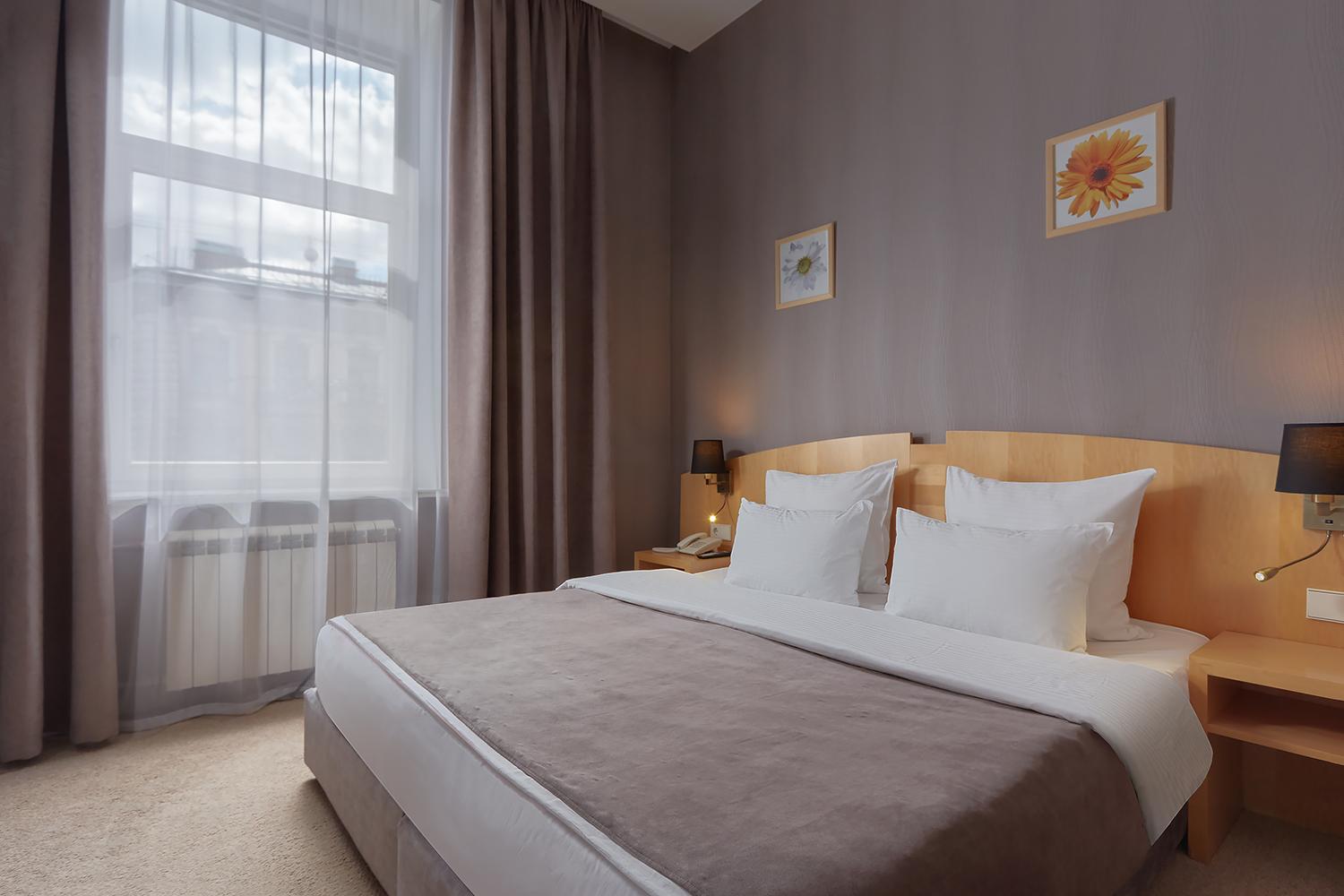 Номер люкс с 1 двуспальной кроватью