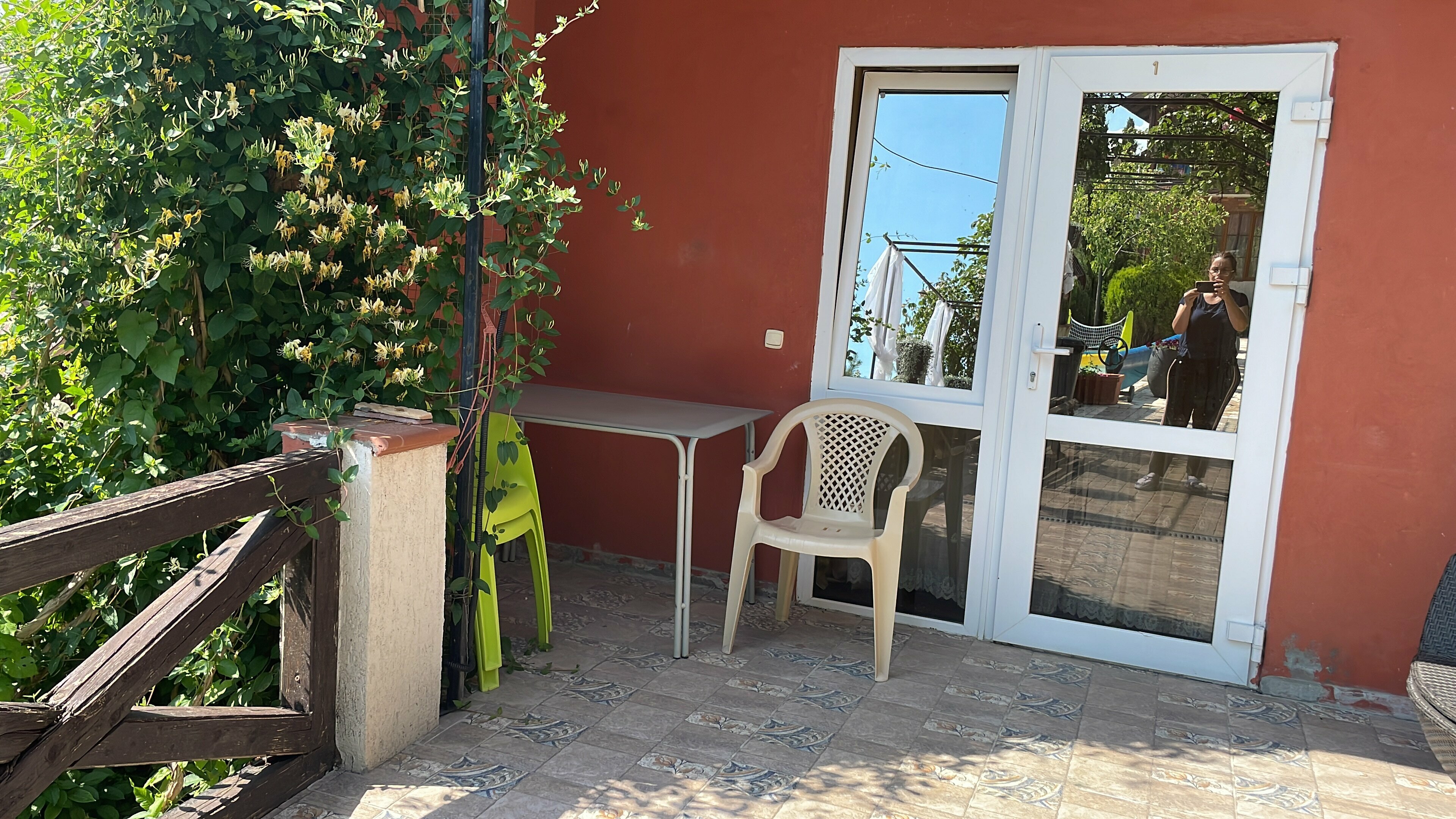 Трехместный номер с балконом