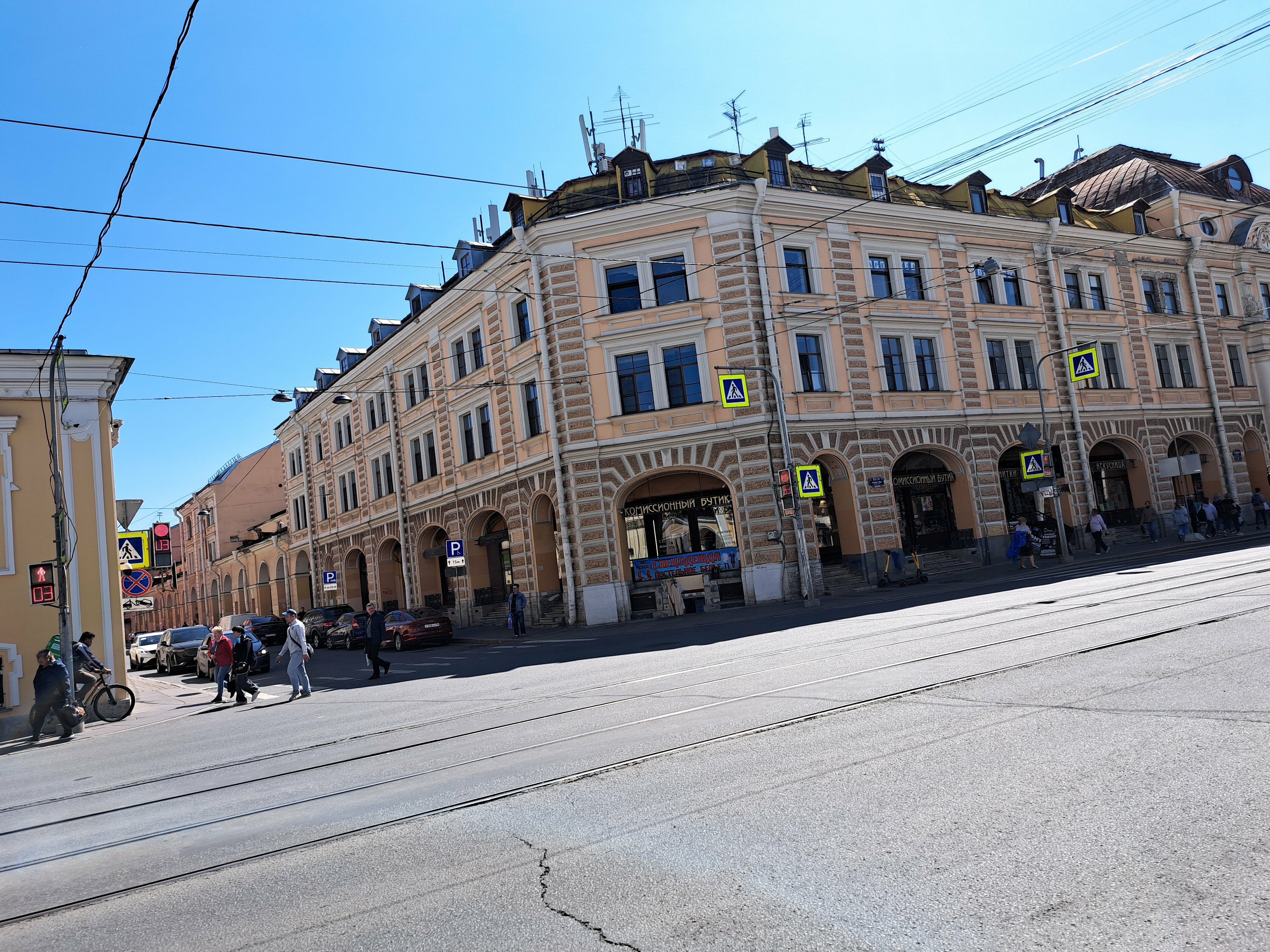 Улучшенный номер с кроватью размера «king-size»